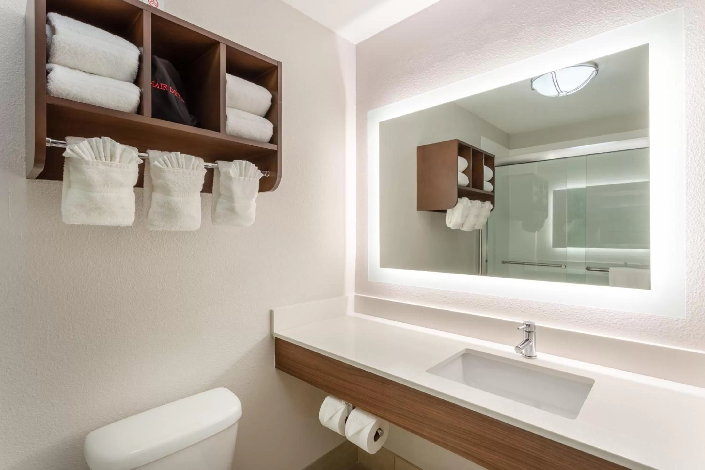 Bathroom in Holiday Inn Express Scottsburg by IHG