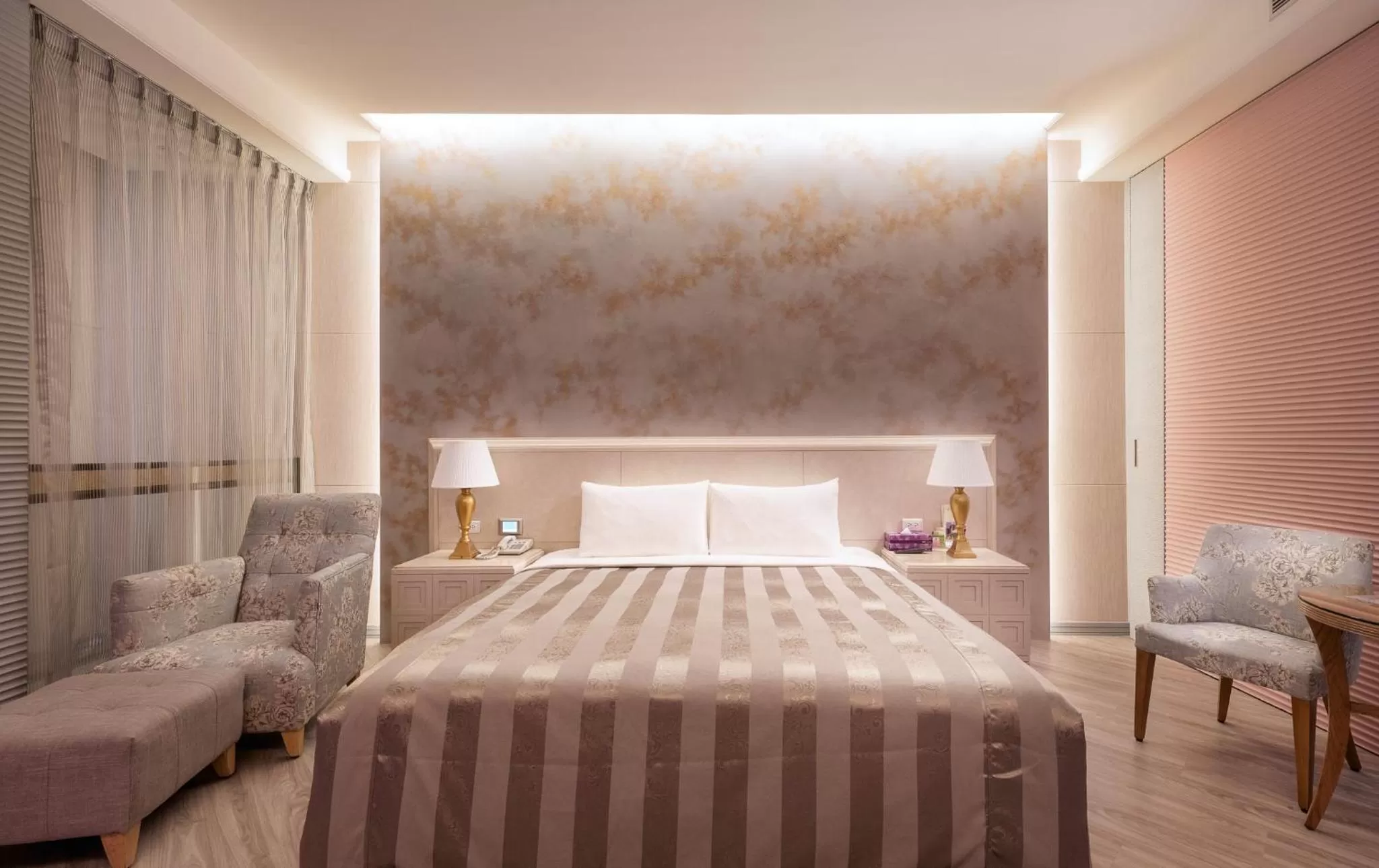 Bed in Purple Garden Motel