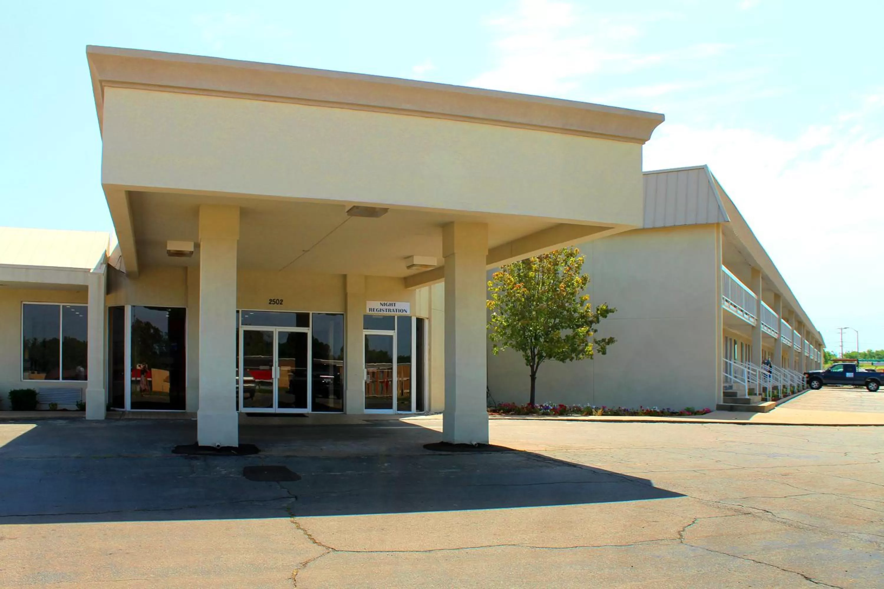 Property building in Motel 6-Mount Pleasant, TX