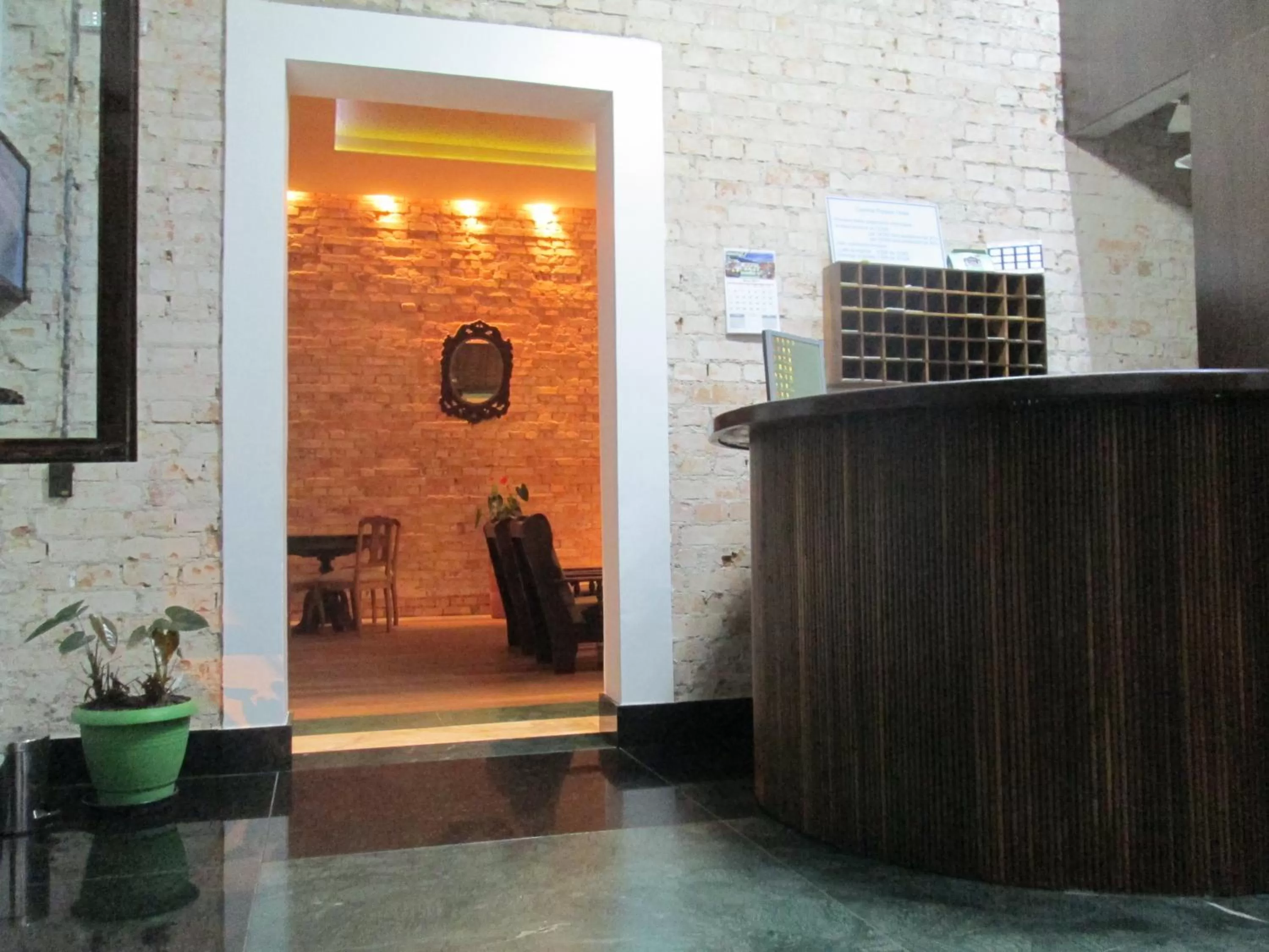 Lobby/Reception in Central Palace Hotel