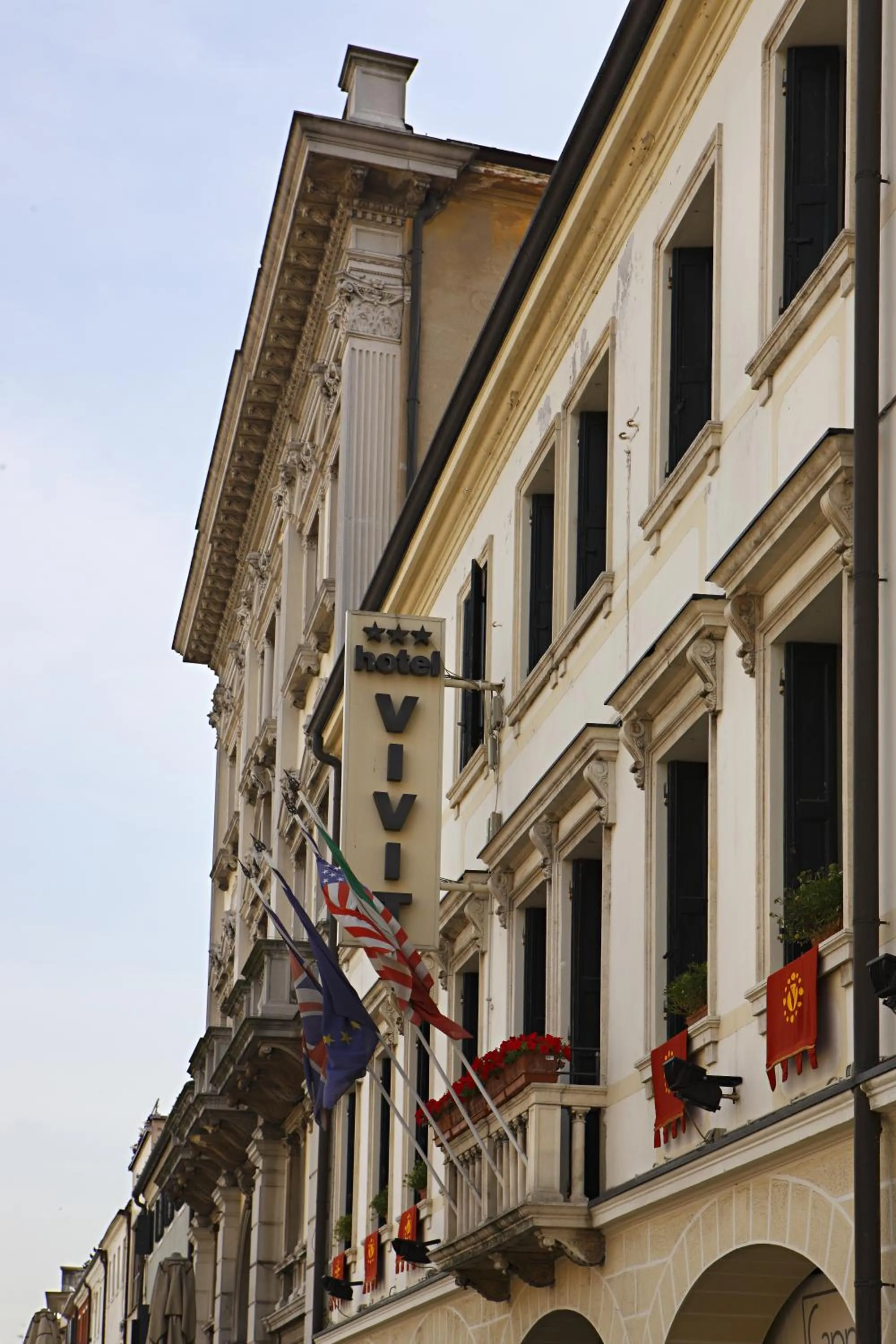 Facade/entrance in Hotel Vivit ***S