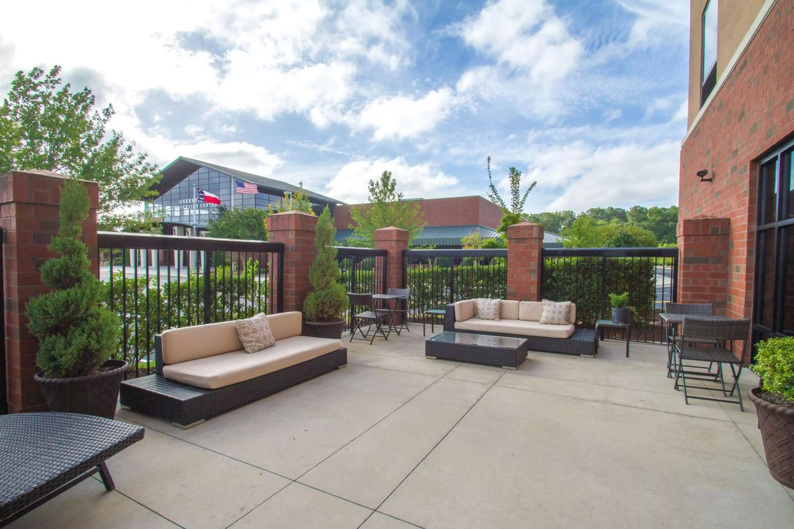 Patio in Hampton Inn Greenville