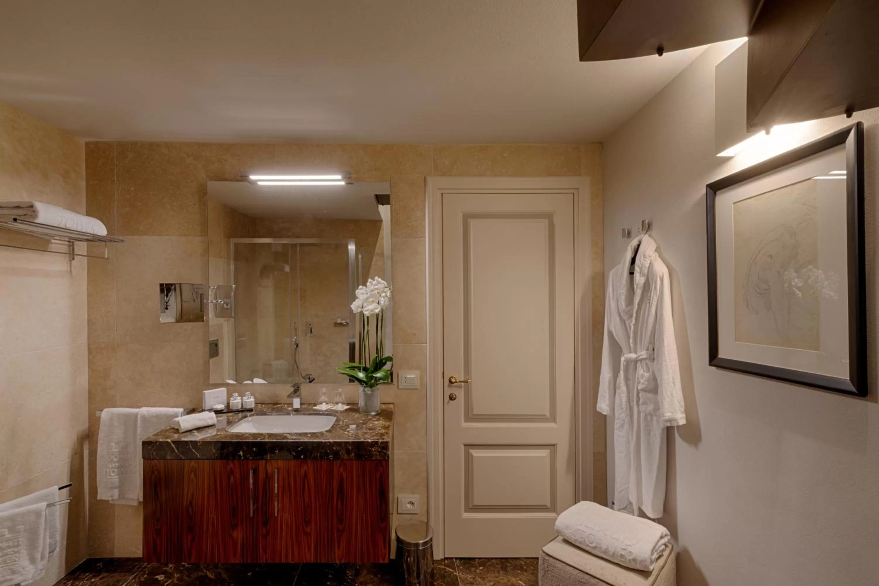 Bathroom in Donati Luxury Tower Suites