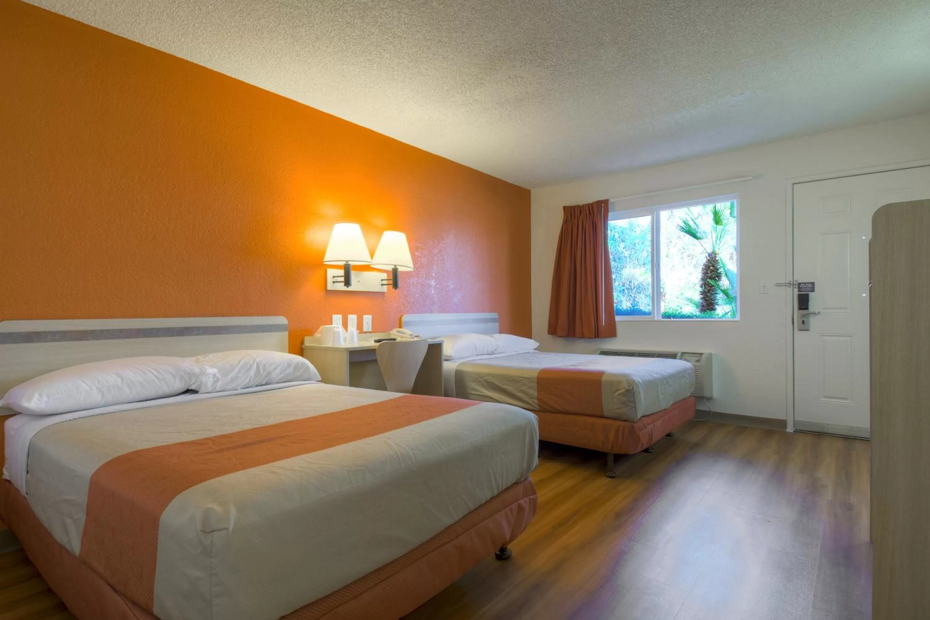 Bedroom, Bed in Motel 6-Rancho Mirage, CA - Palm Springs