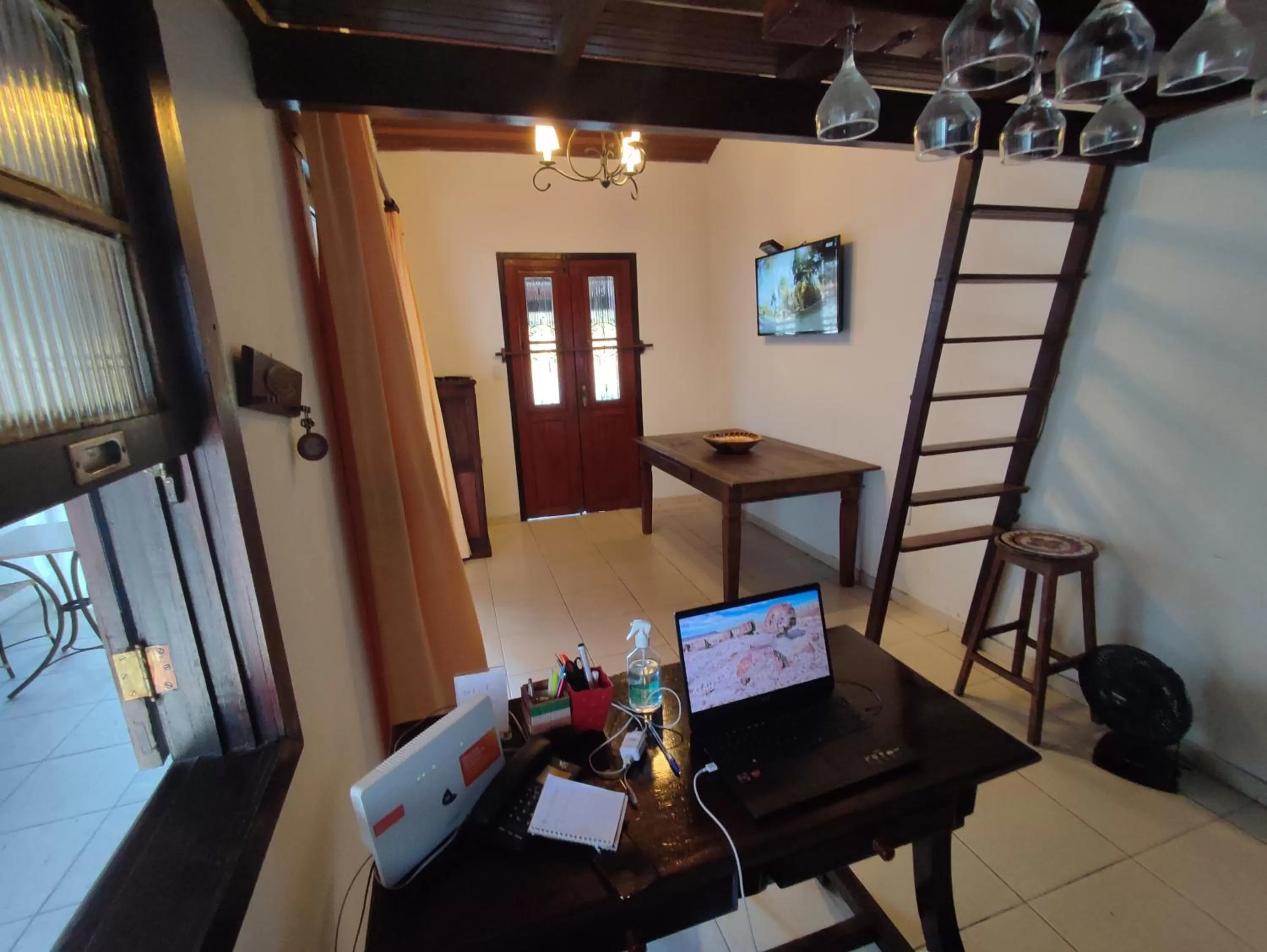 TV and multimedia, TV/Entertainment Center in Pousada L'étage