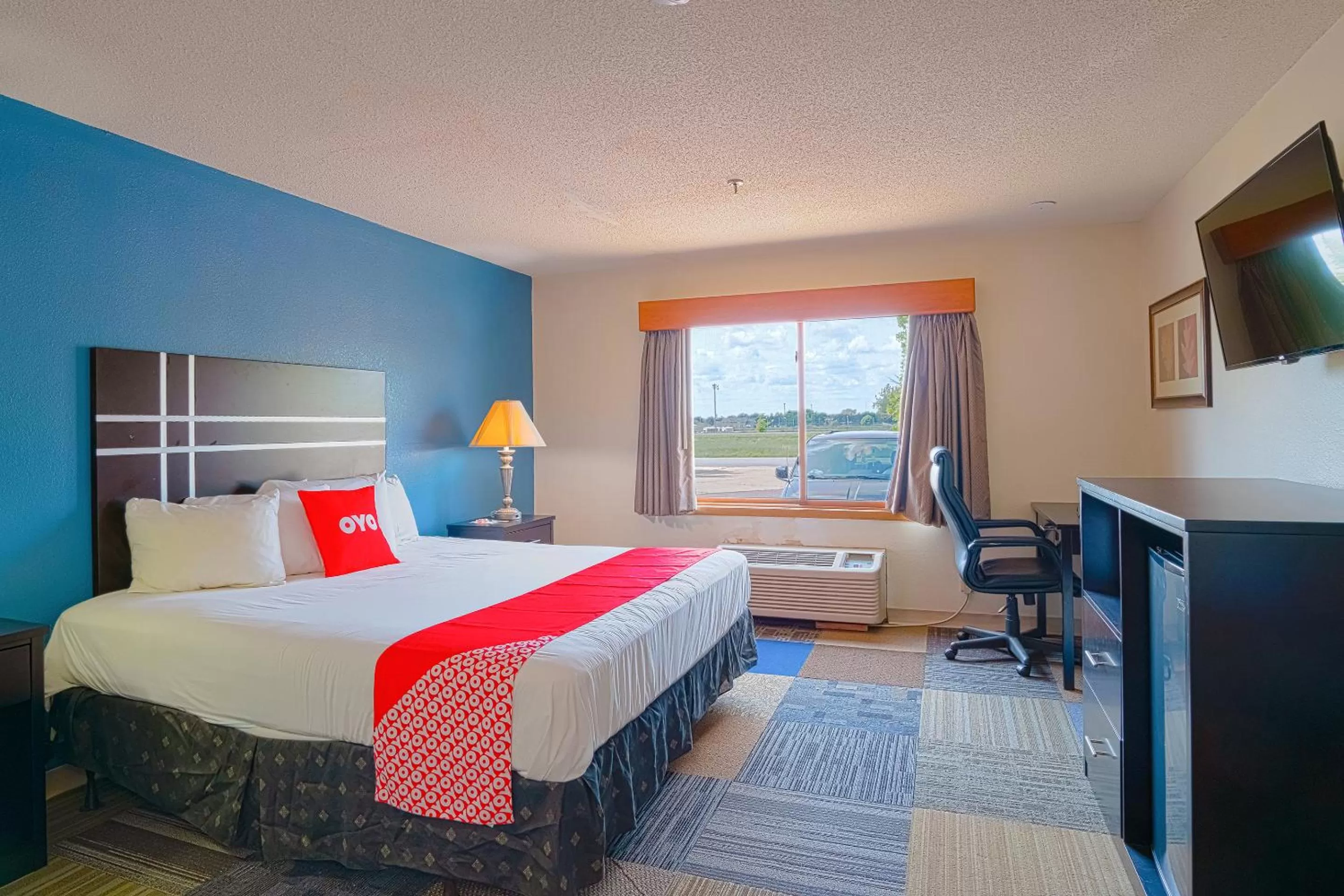 OYO Hotel Redwood Falls near Jackpot Casino