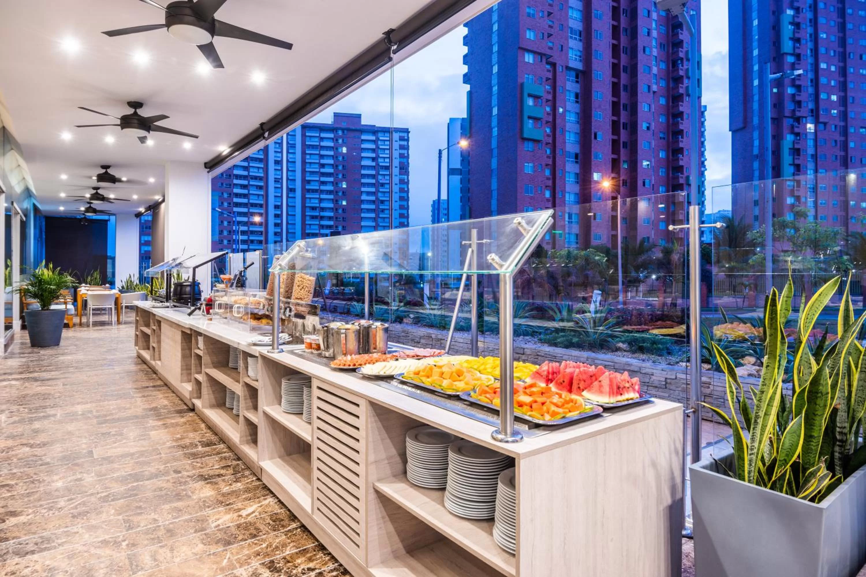 Breakfast in Crowne Plaza Barranquilla by IHG