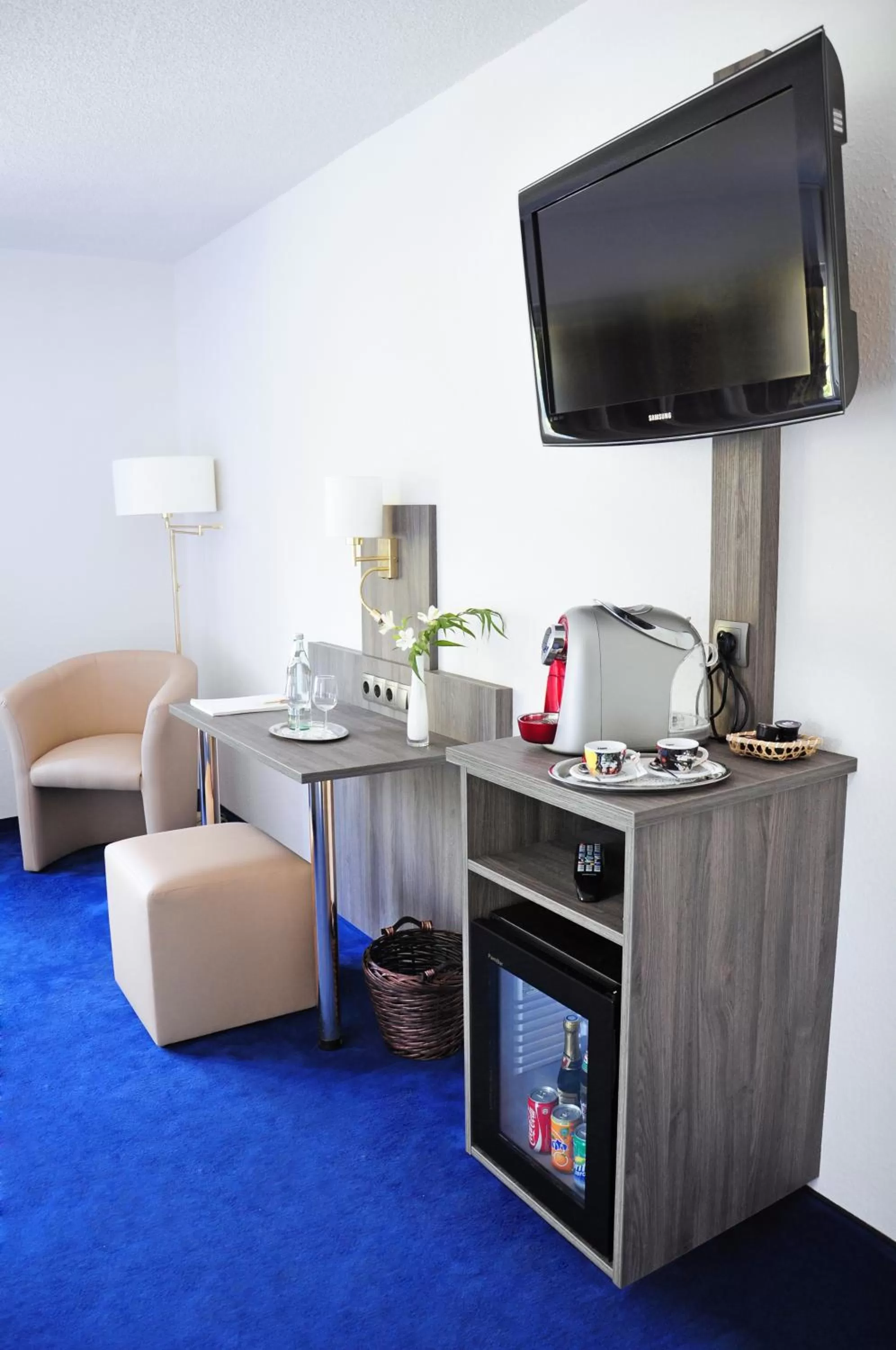 TV and multimedia, TV/Entertainment Center in Hotel Krone Überlingen am Ried