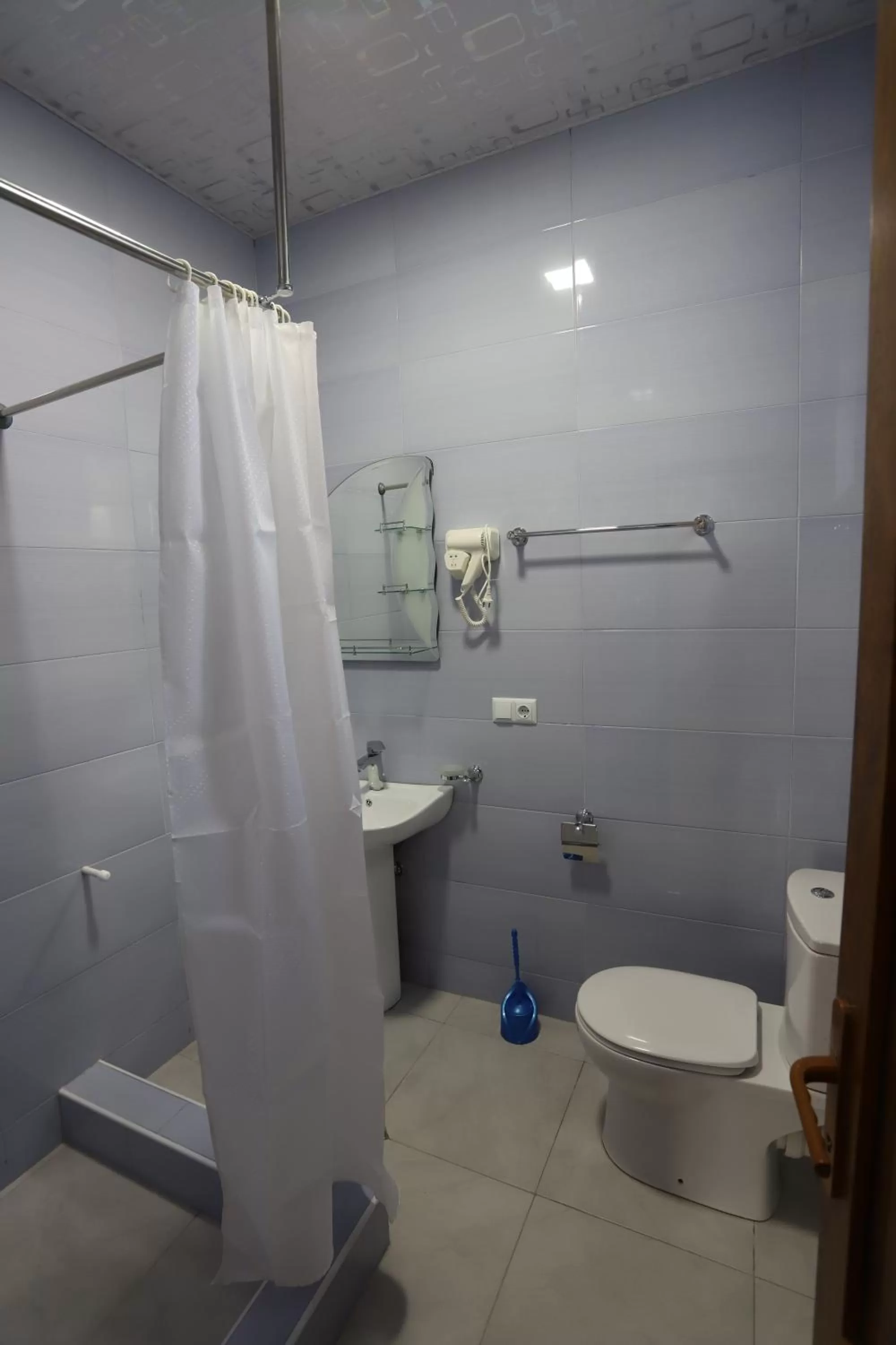 Toilet, Bathroom in Hotel Hollywood