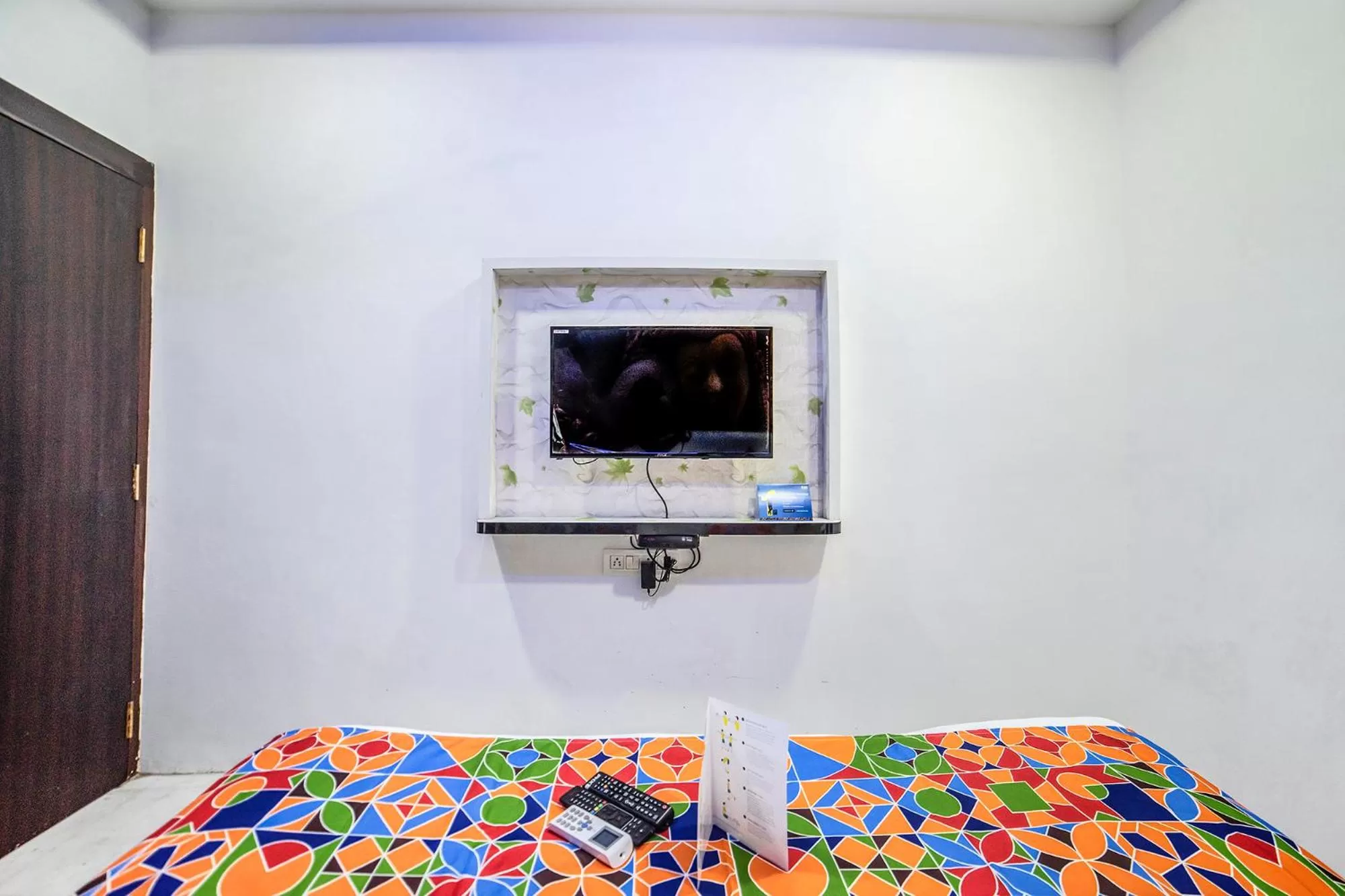 Bedroom, Bed in FabHotel ABC View