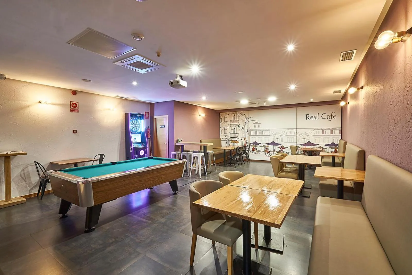 Billiard in Hotel Real de Illescas