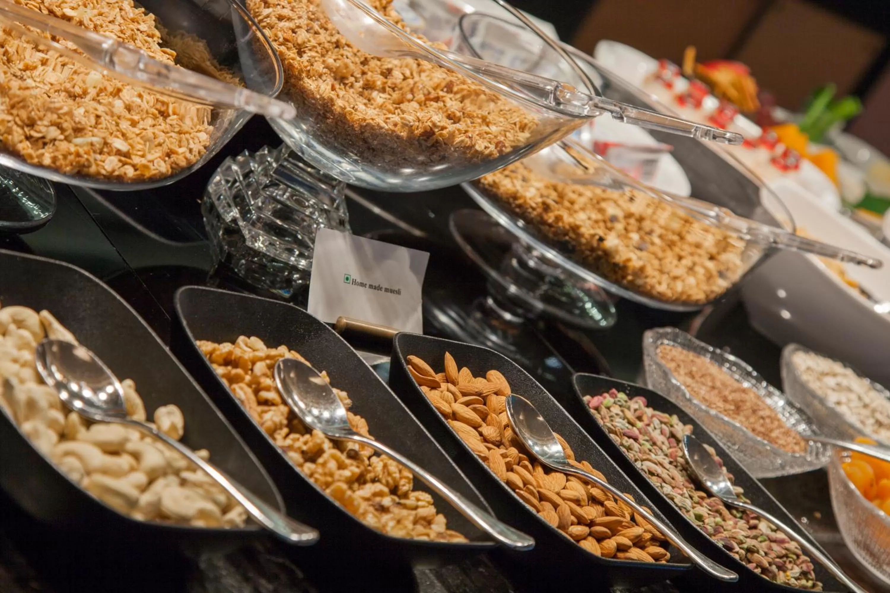 Buffet breakfast in The Oberoi New Delhi