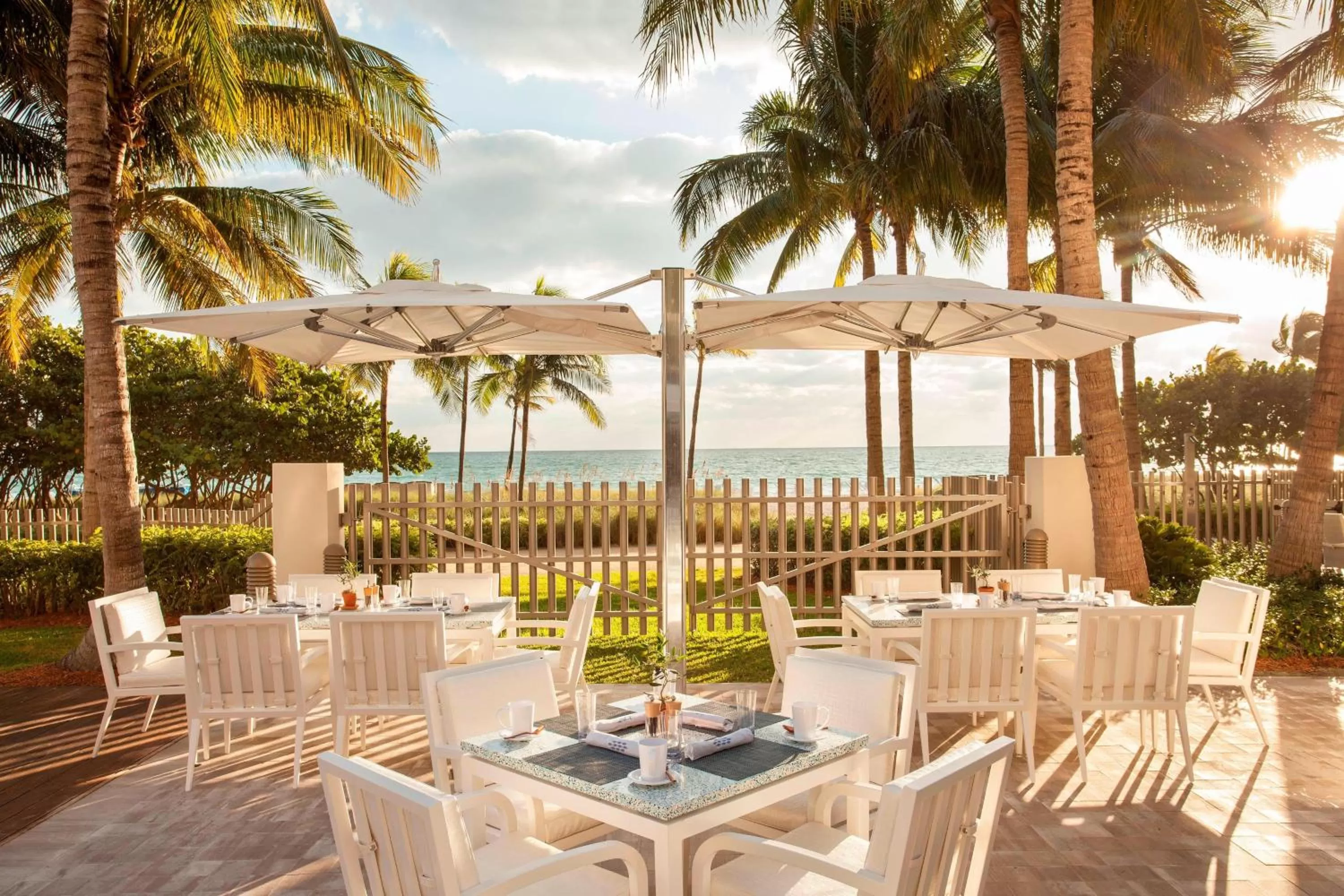 Restaurant/places to eat in The St. Regis Bal Harbour Resort