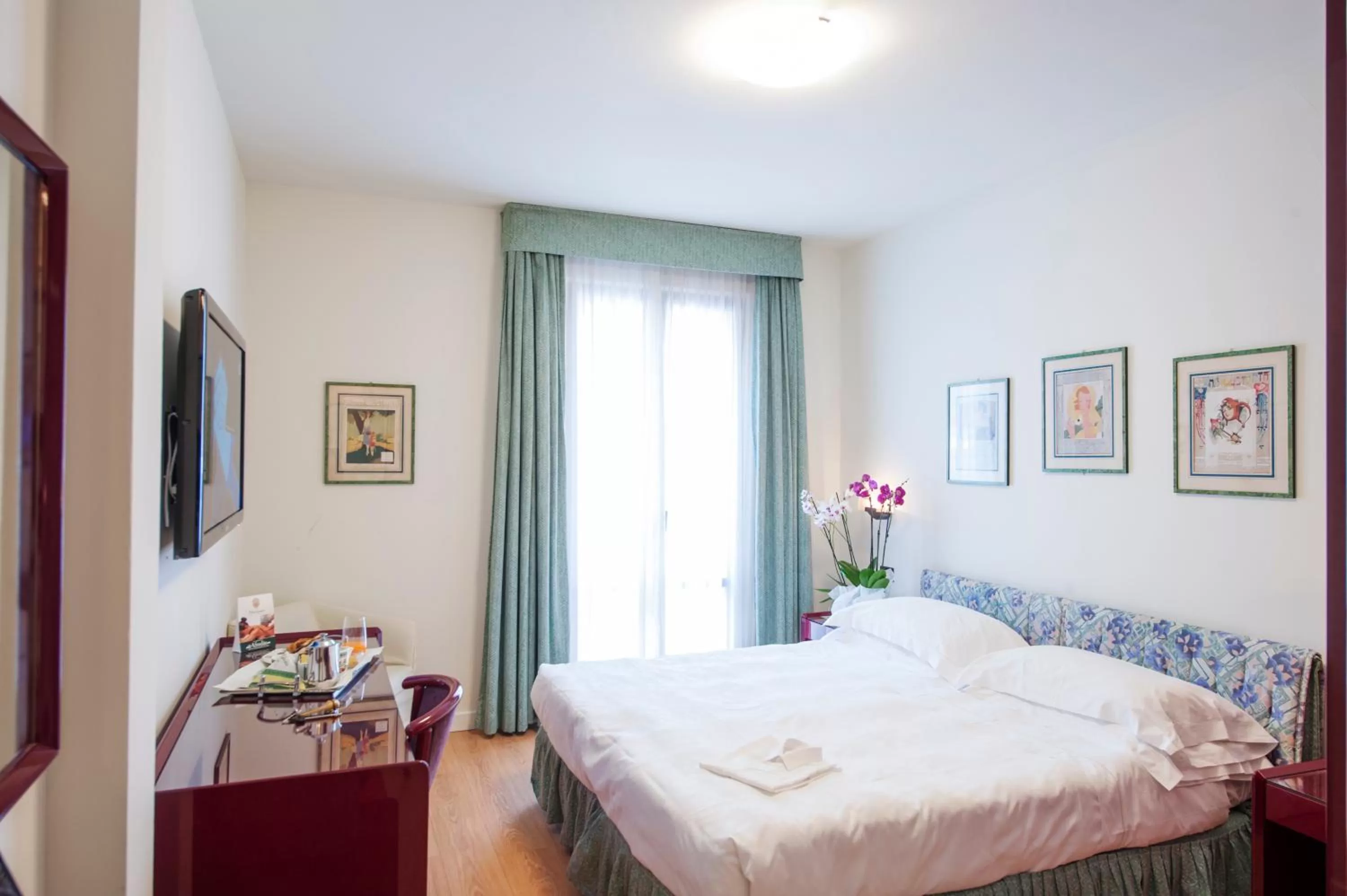 Standard Double or Twin Room in Villa Ermellina Siena, a Tribute Portfolio Hotel