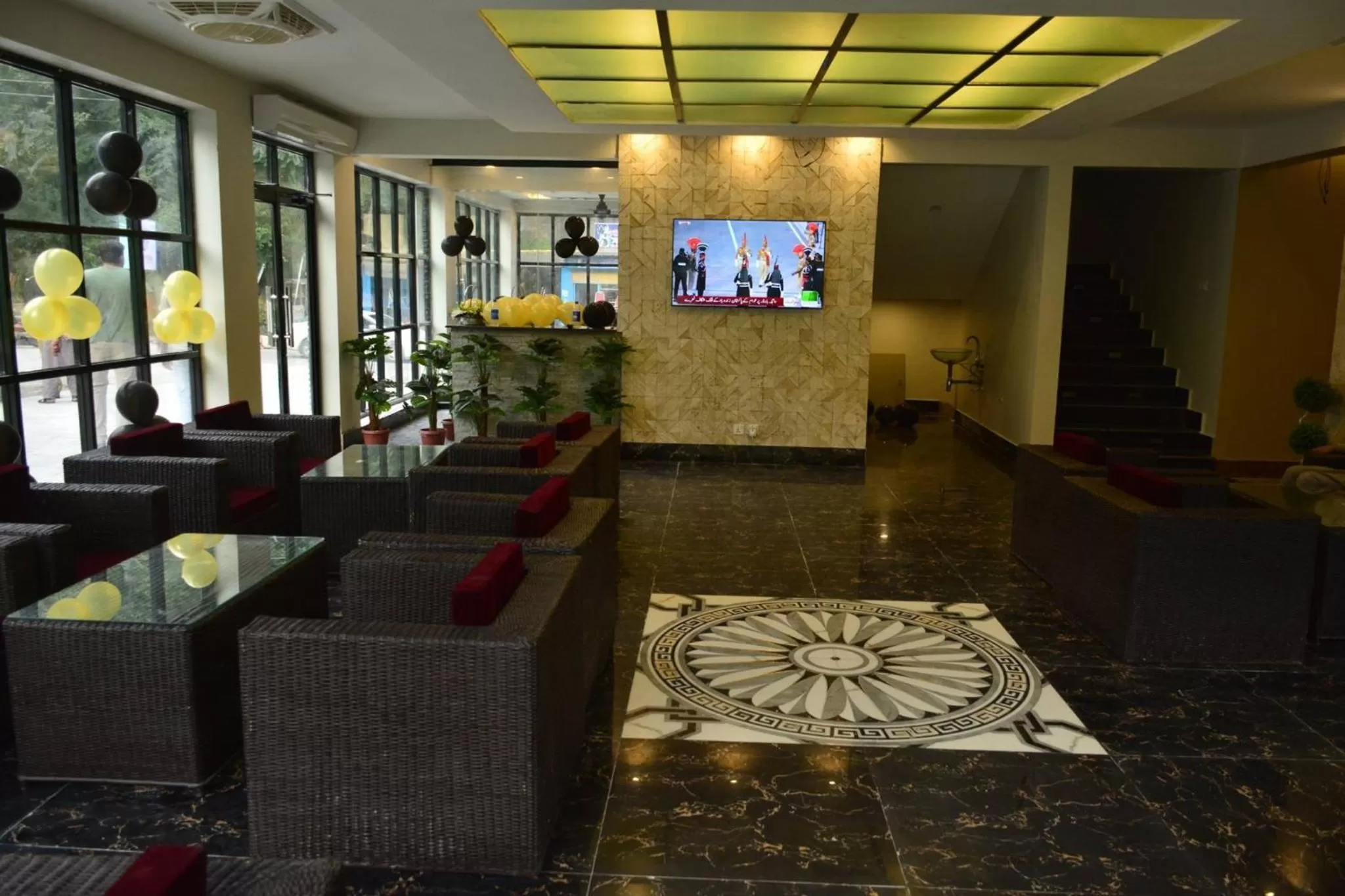 Lobby or reception in Hotel La Orilla Muzaffarabad