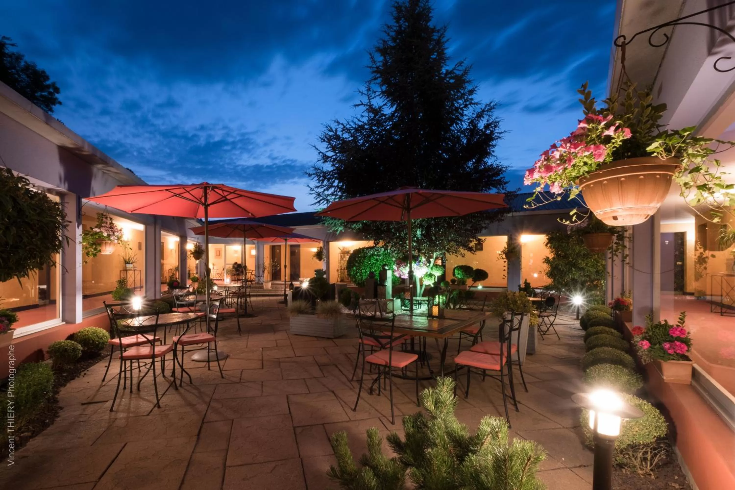 Property building in Logis Hôtel Atrium Epinal Golbey