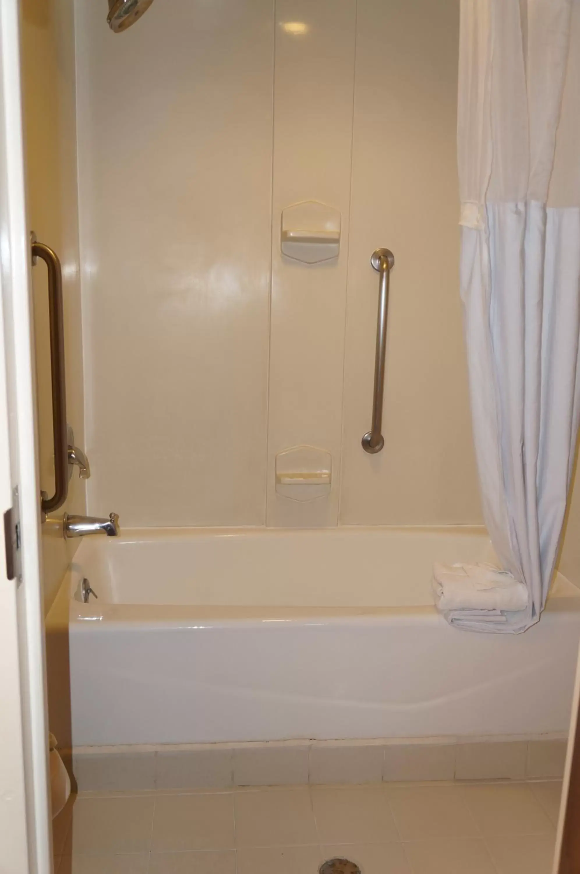 Standard King Room - Accessible in Holiday Inn Express - Monterrey - Tecnologico by IHG Standard King Room - Accessible in Holiday Inn Express - Monterrey - Tecnologico by IHG