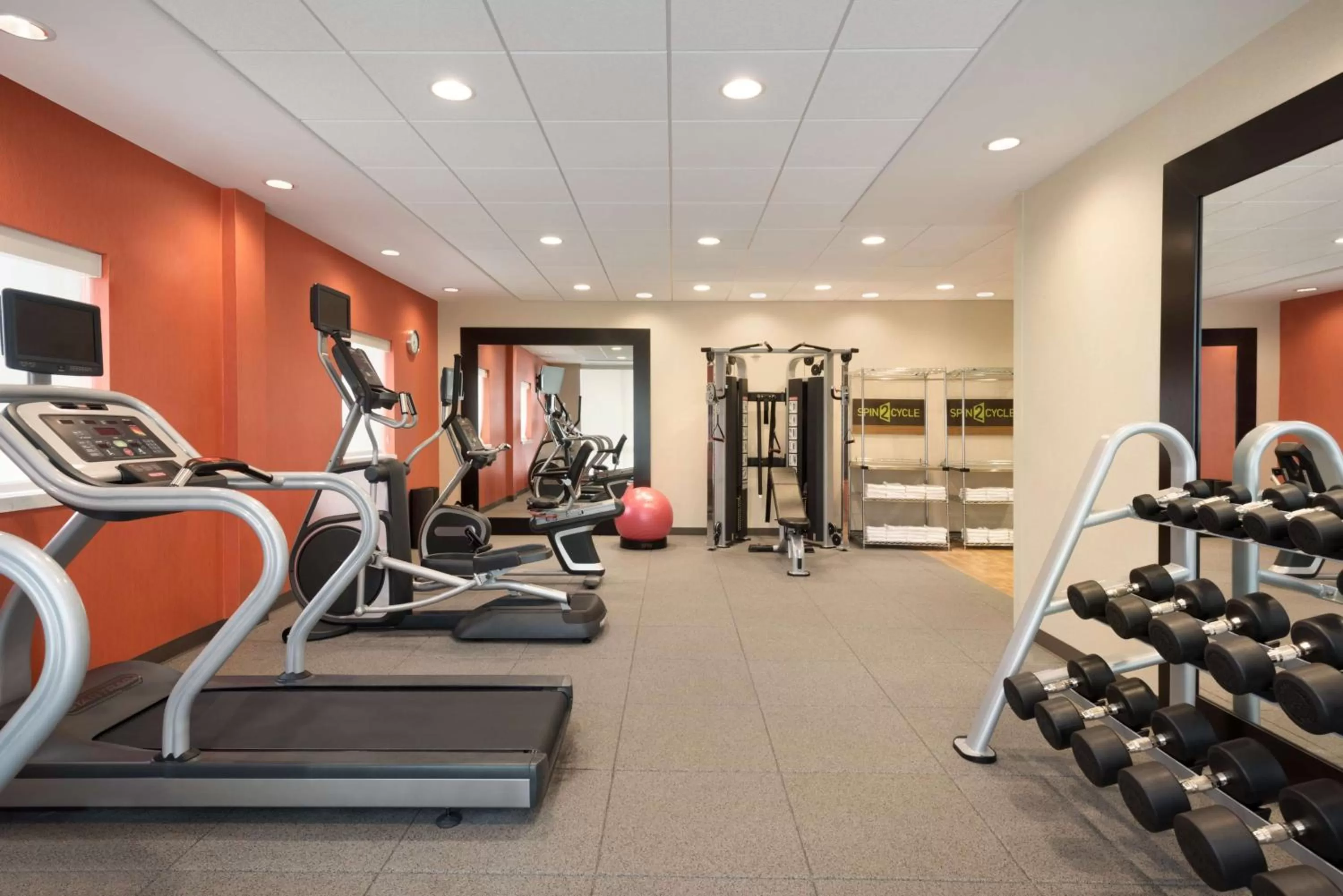 Fitness centre/facilities in Home2 Suites By Hilton Menomonee Falls Milwaukee