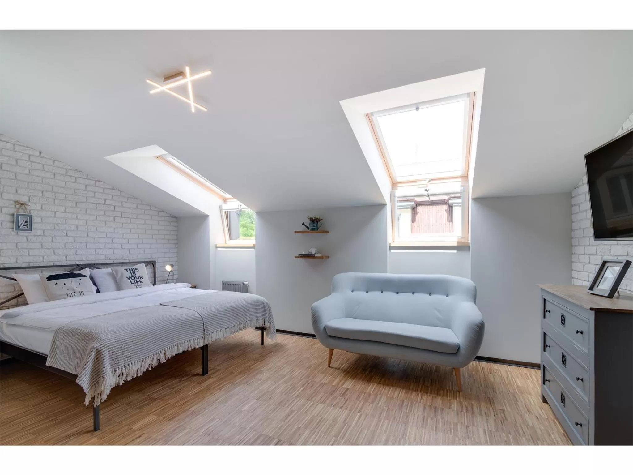 Photo of the whole room in Well Well Aparthotel