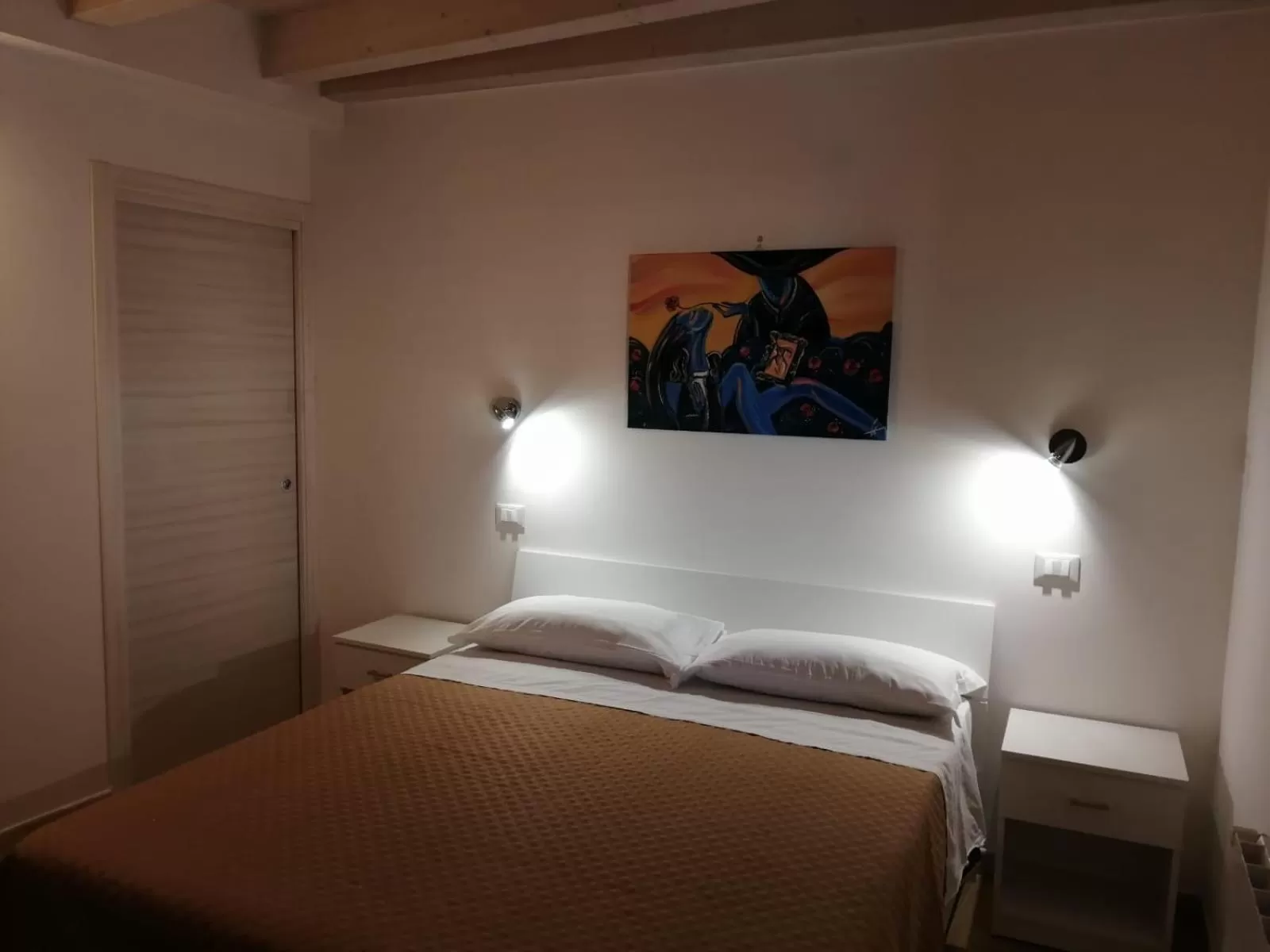 Bedroom, Bed in Opera Boutique Rooms