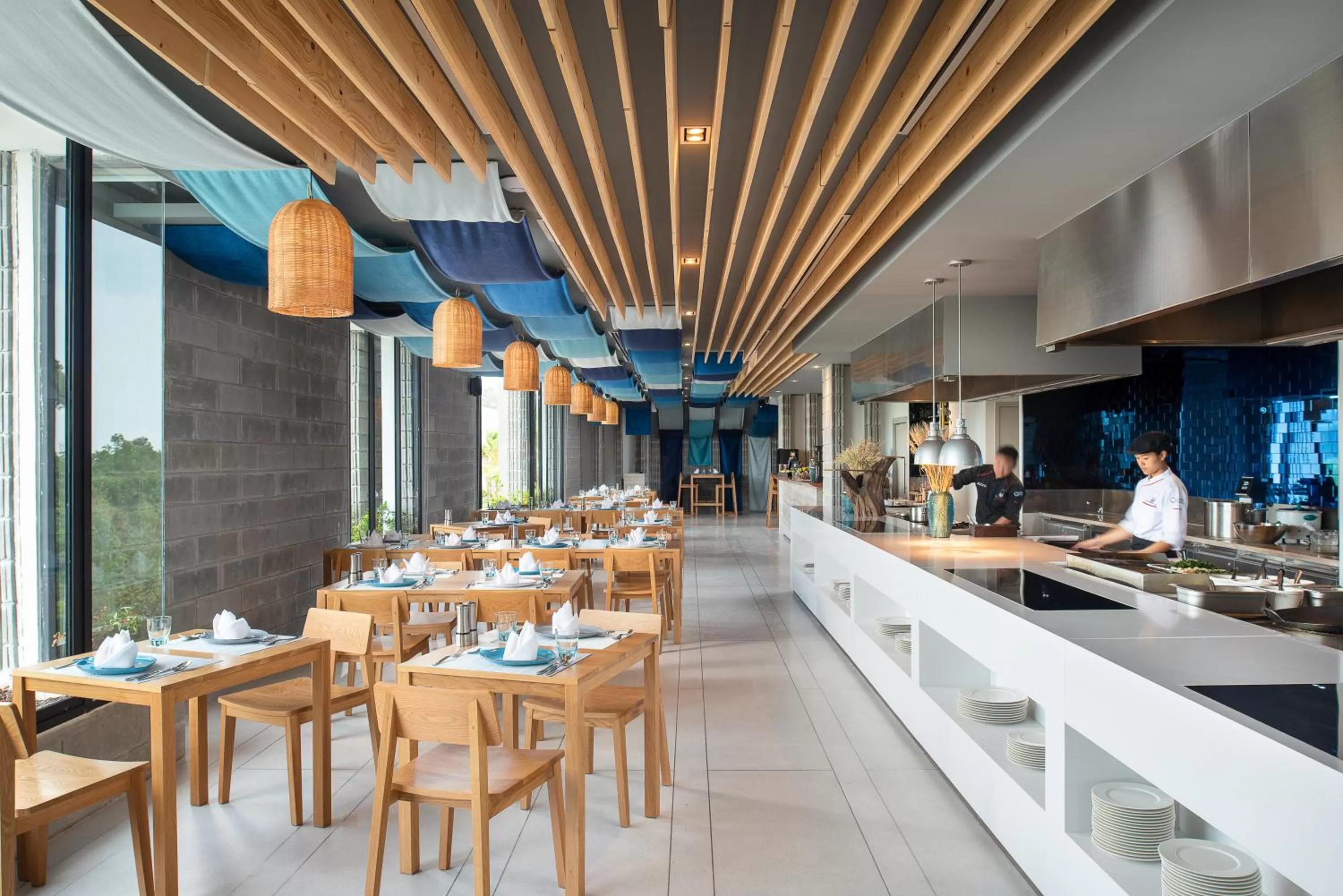 Restaurant/places to eat in Cross Pattaya Oceanphere - formerly X2 Pattaya Oceanphere