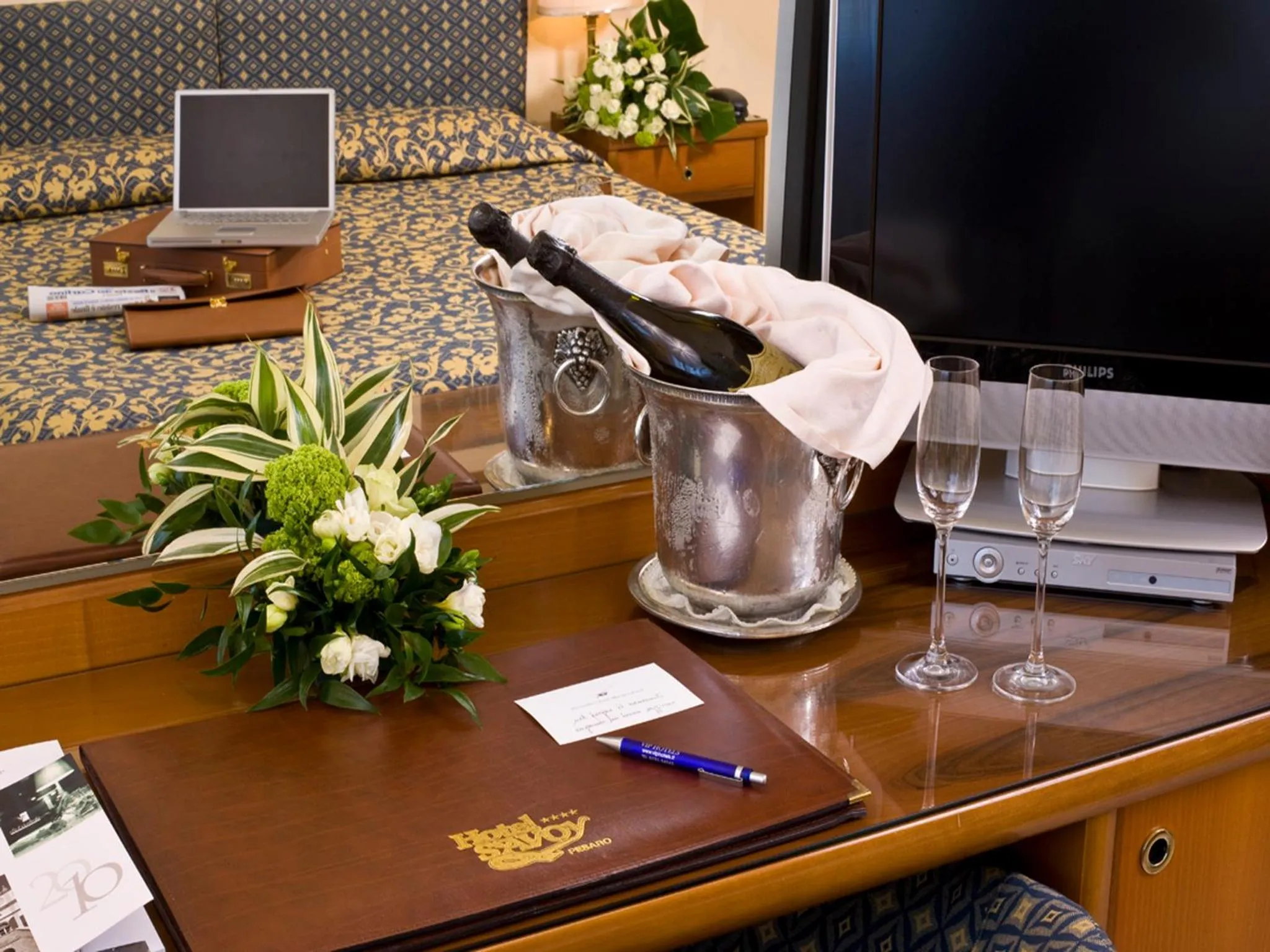 Food and drinks in Hotel Savoy