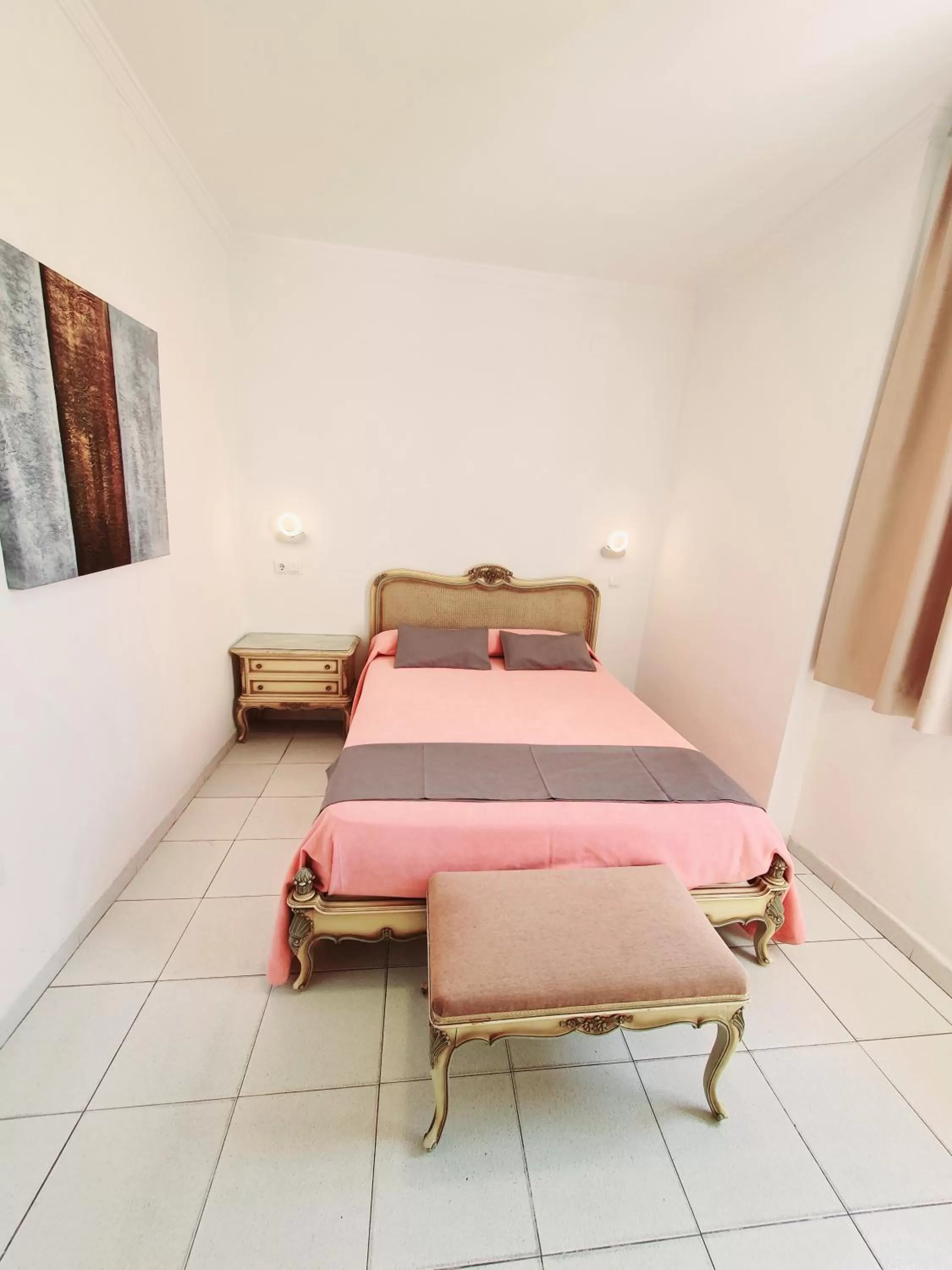 Photo of the whole room, Bed in Hotel Marítimo Urban