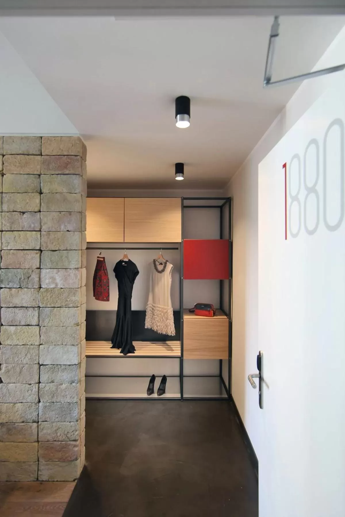 wardrobe in Vibe Nazionale