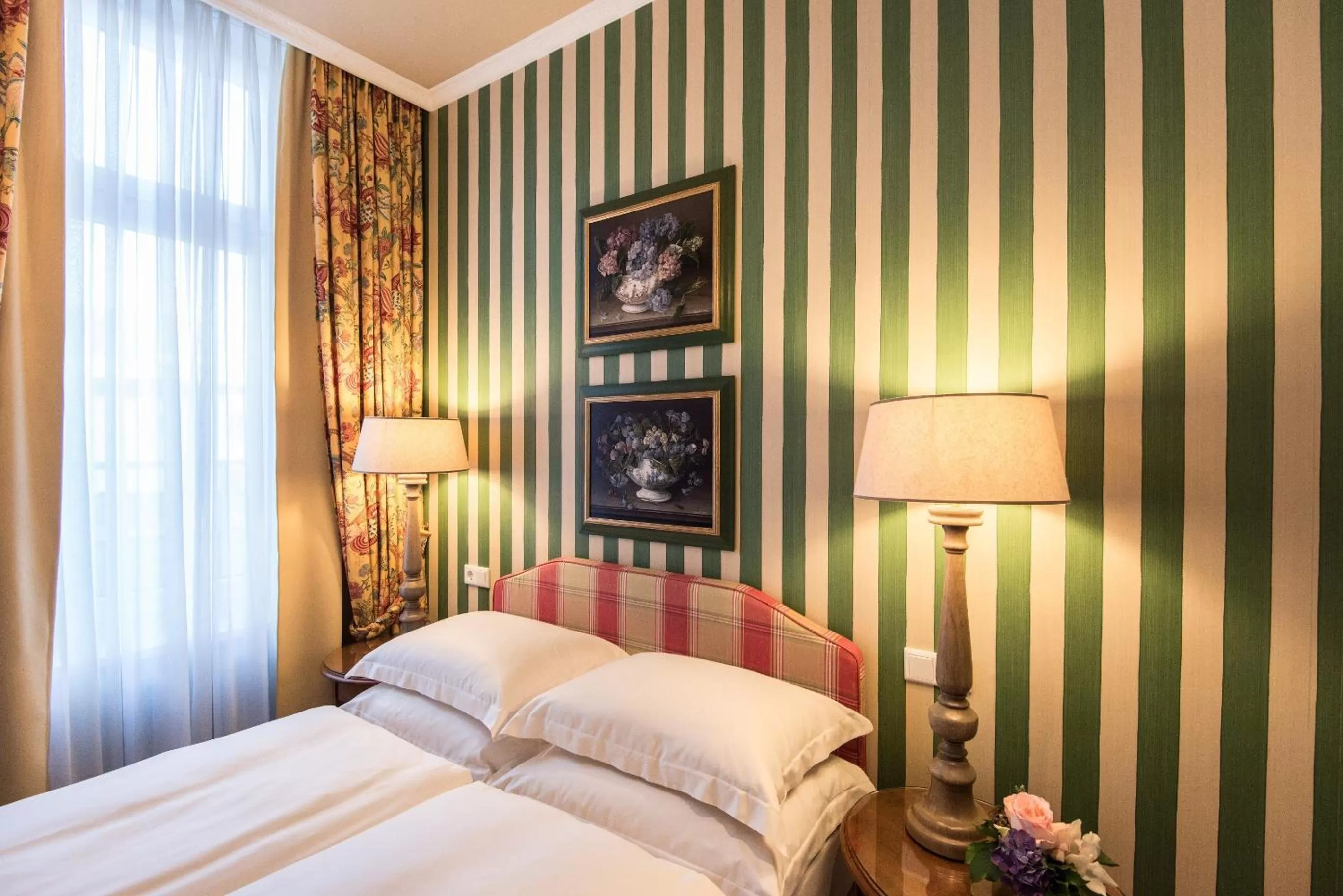 Photo of the whole room, Bed in Hotel City House