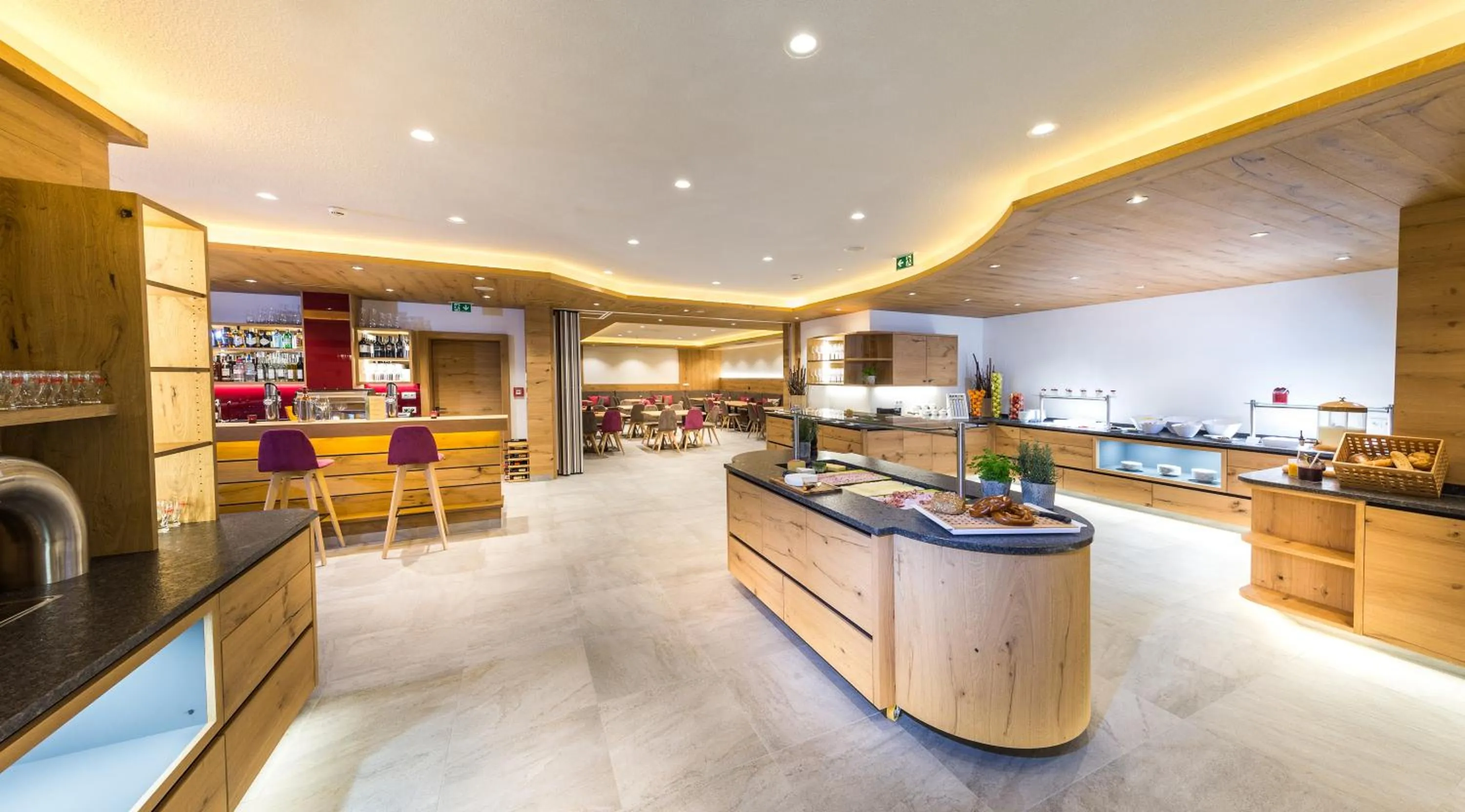 Buffet breakfast in Hotel Grüner Baum