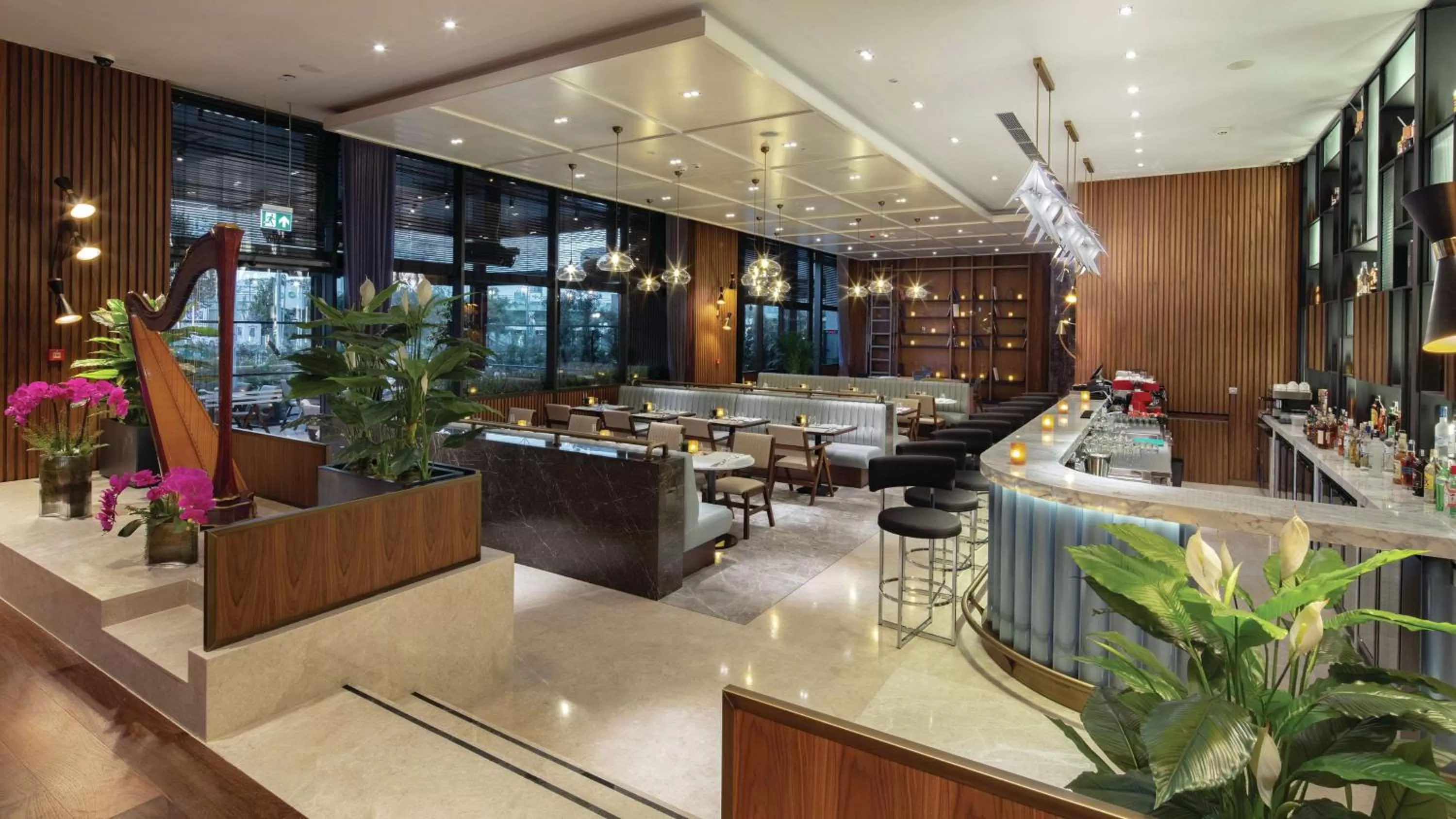 Lounge or bar in Hilton Istanbul Maslak