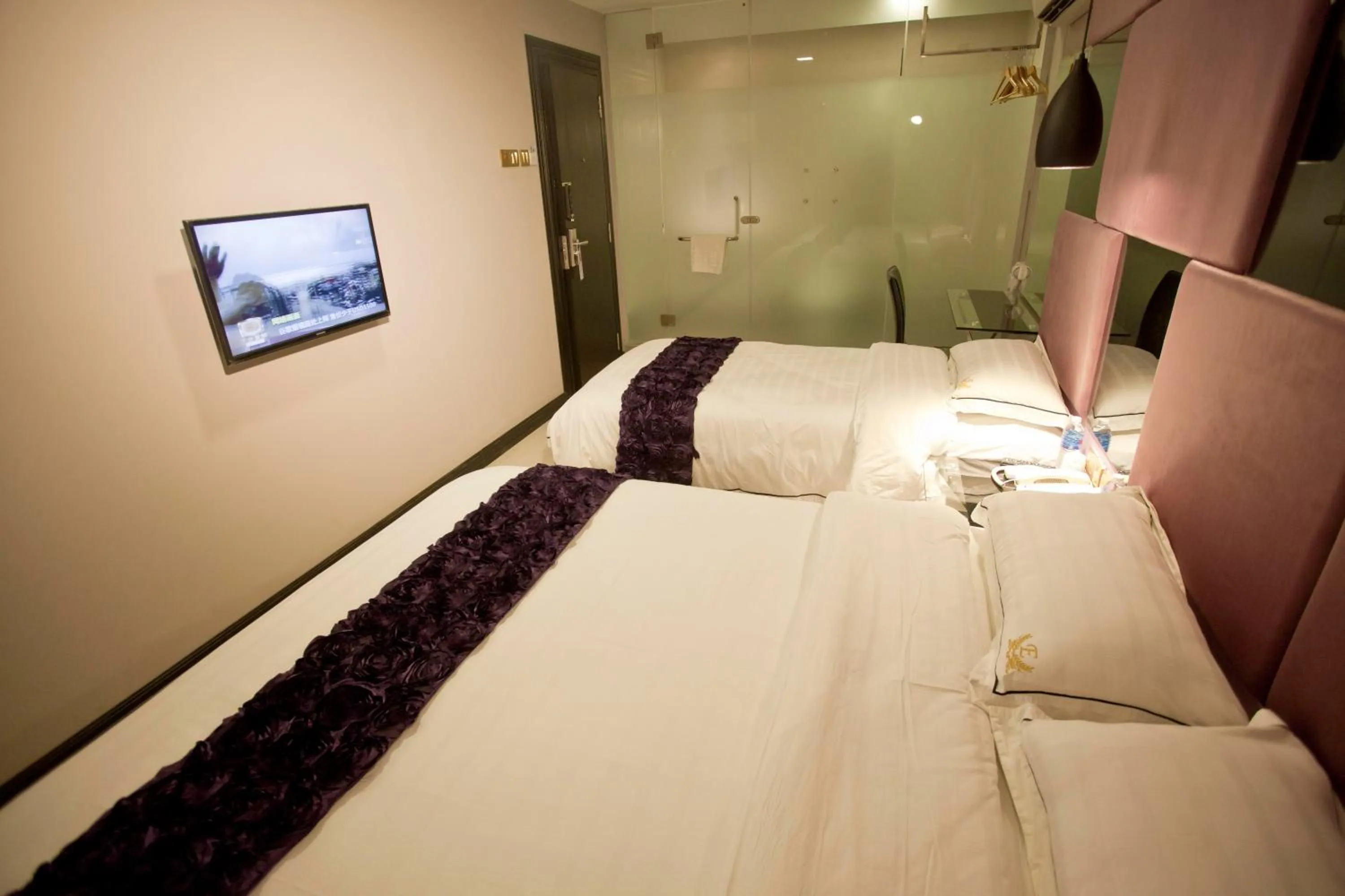 Photo of the whole room, Bed in Euro+ Hotel Johor Bahru