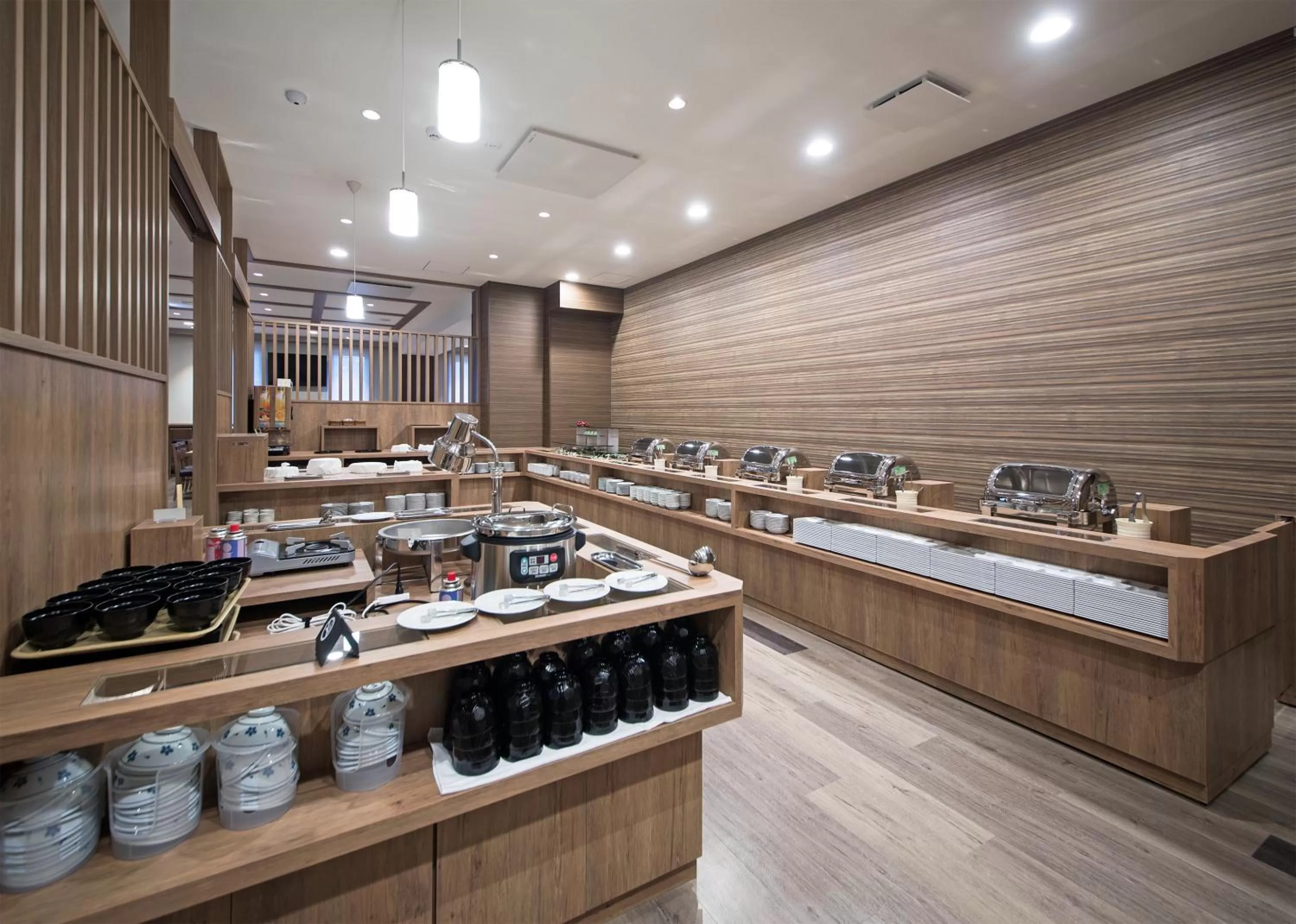 Restaurant/places to eat in Hotel Route-Inn Hamada Ekimae