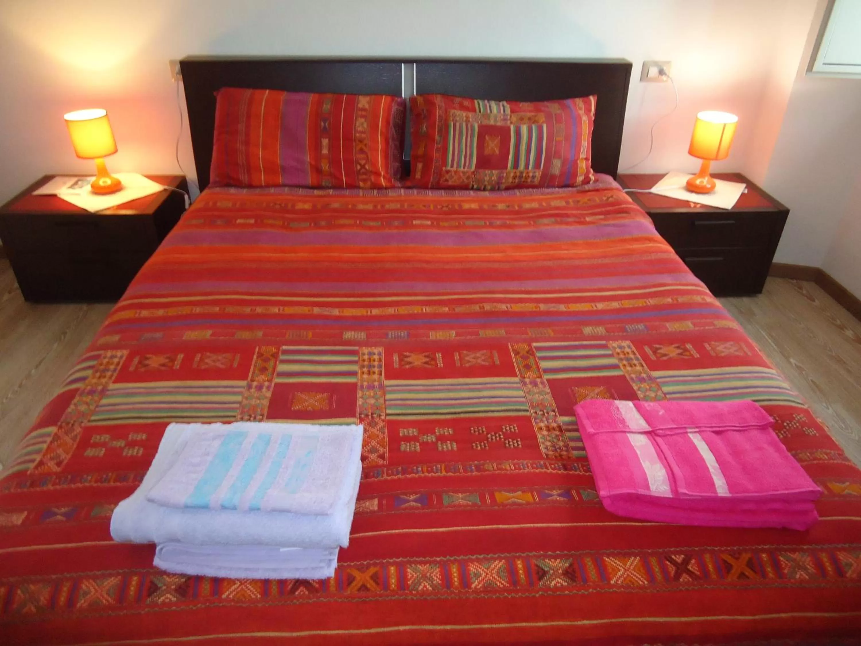 Decorative detail in B&B Luce Viola