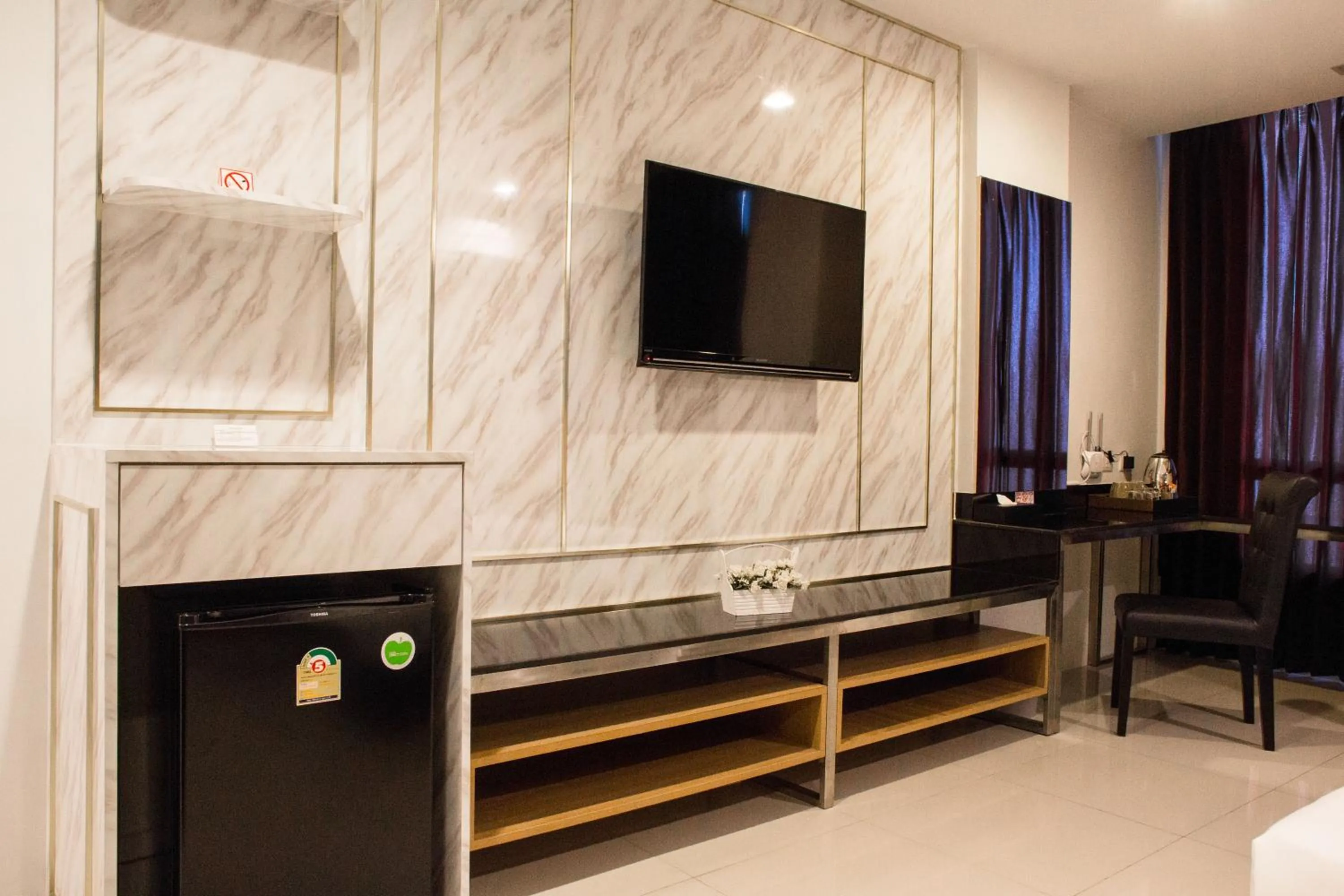 Bed in Marigold Sukhumvit - Free Shuttle to BTS Bearing Station