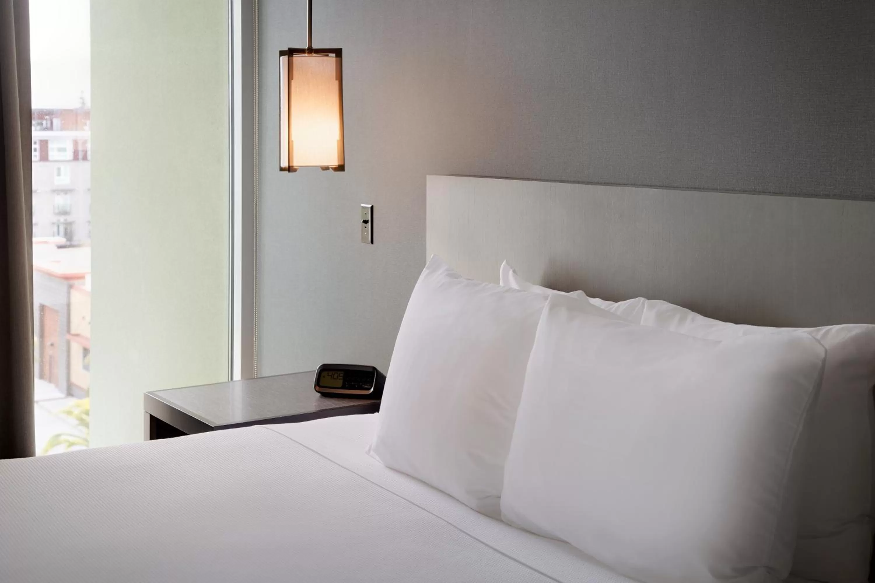 Bed in Hyatt House San Jose-Silicon Valley