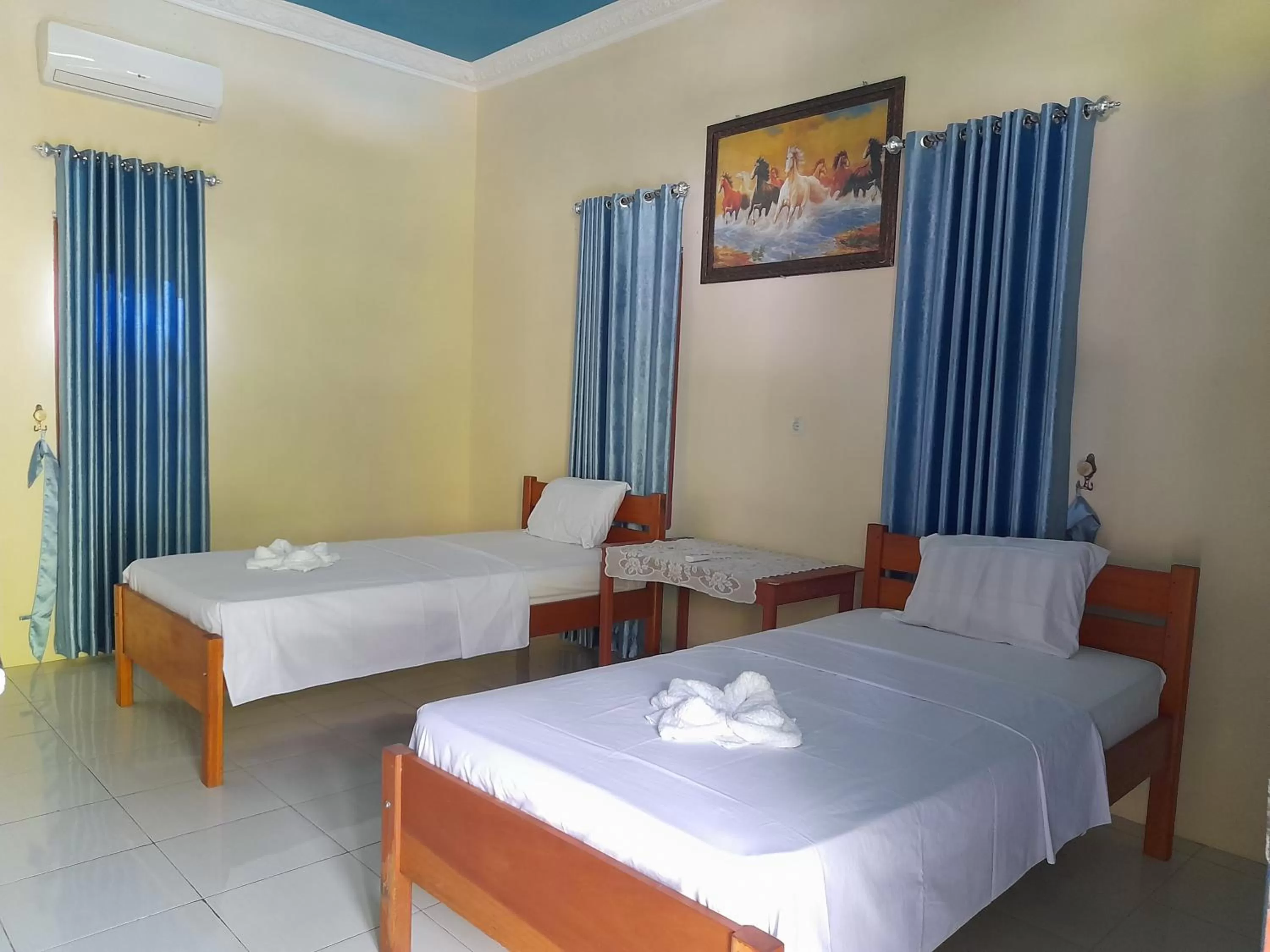 Bed in Tangkoko Lodge