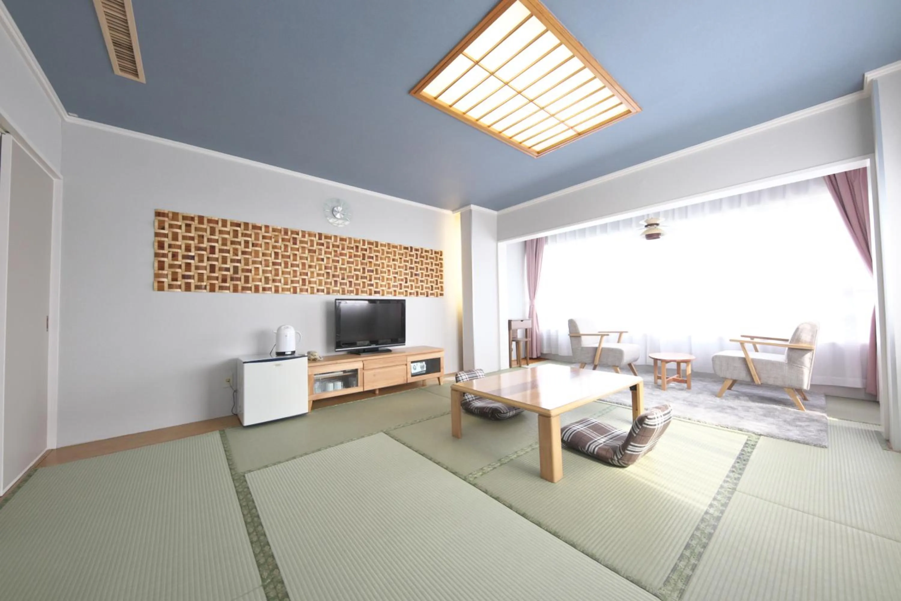 Photo of the whole room, Bed in Hotel Ra Kuun