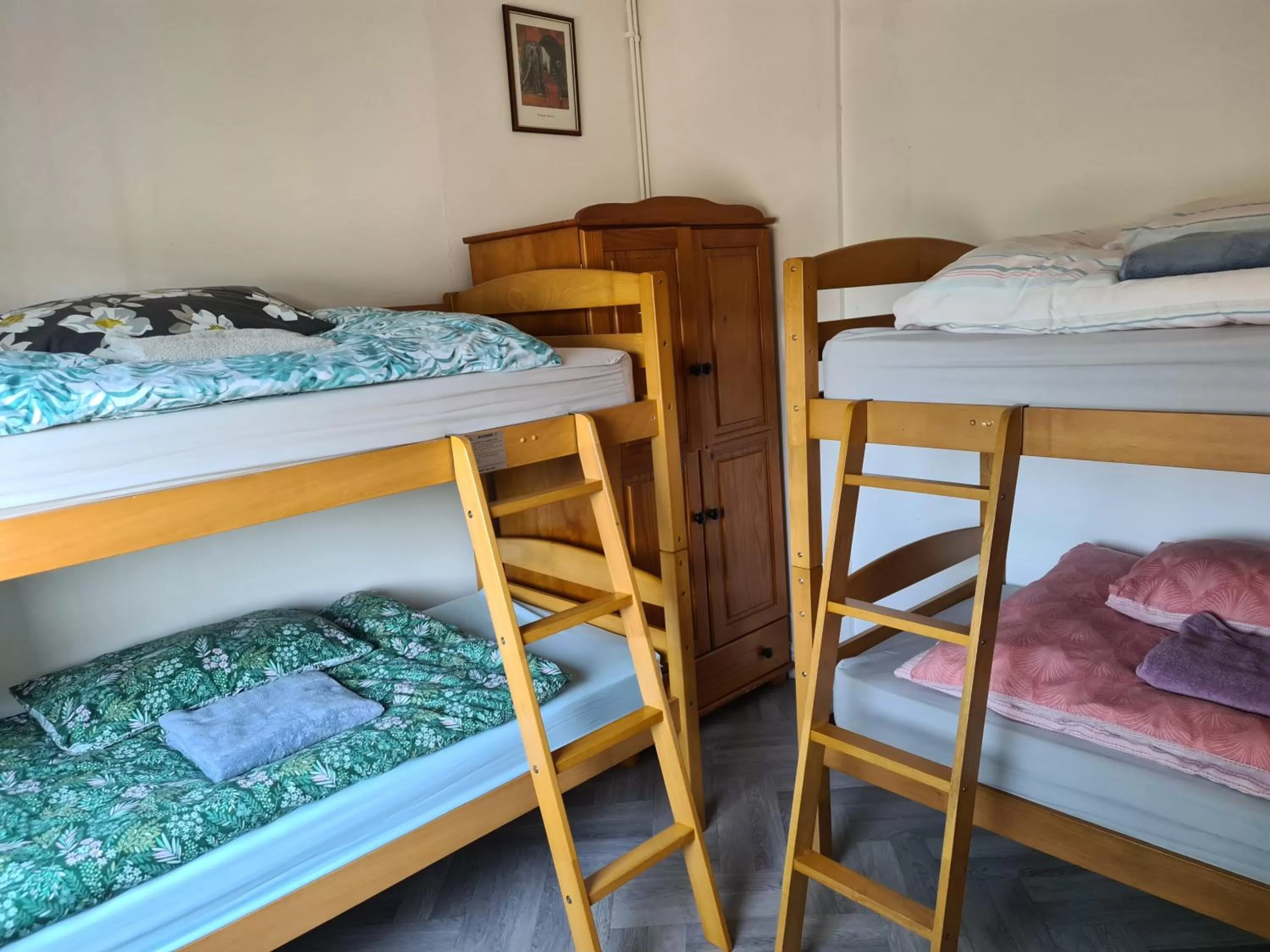 Bedroom, Bed in Hikers & Bikers Refuge