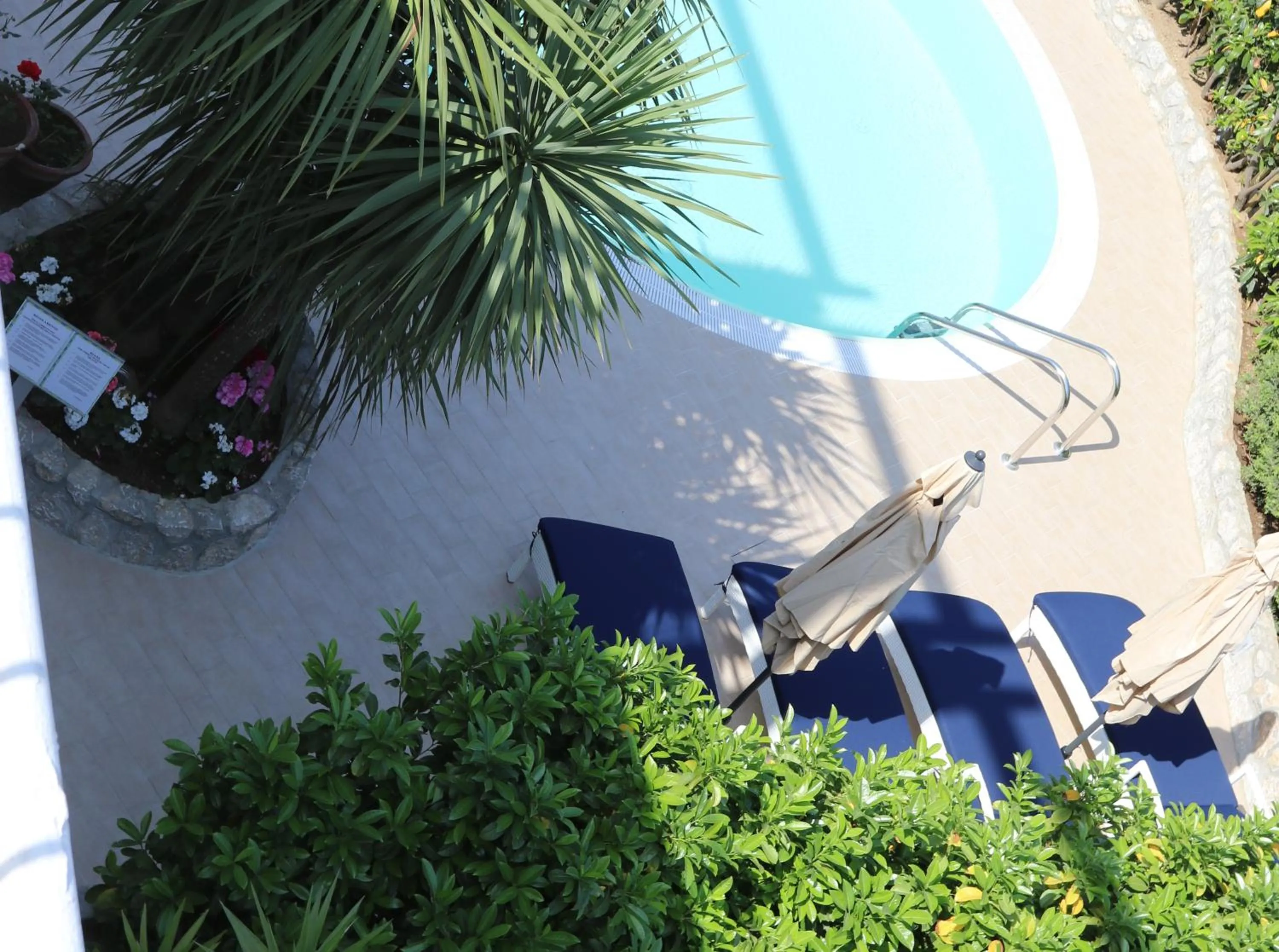 Swimming pool in Bougainville Luxury Boutique Hotel