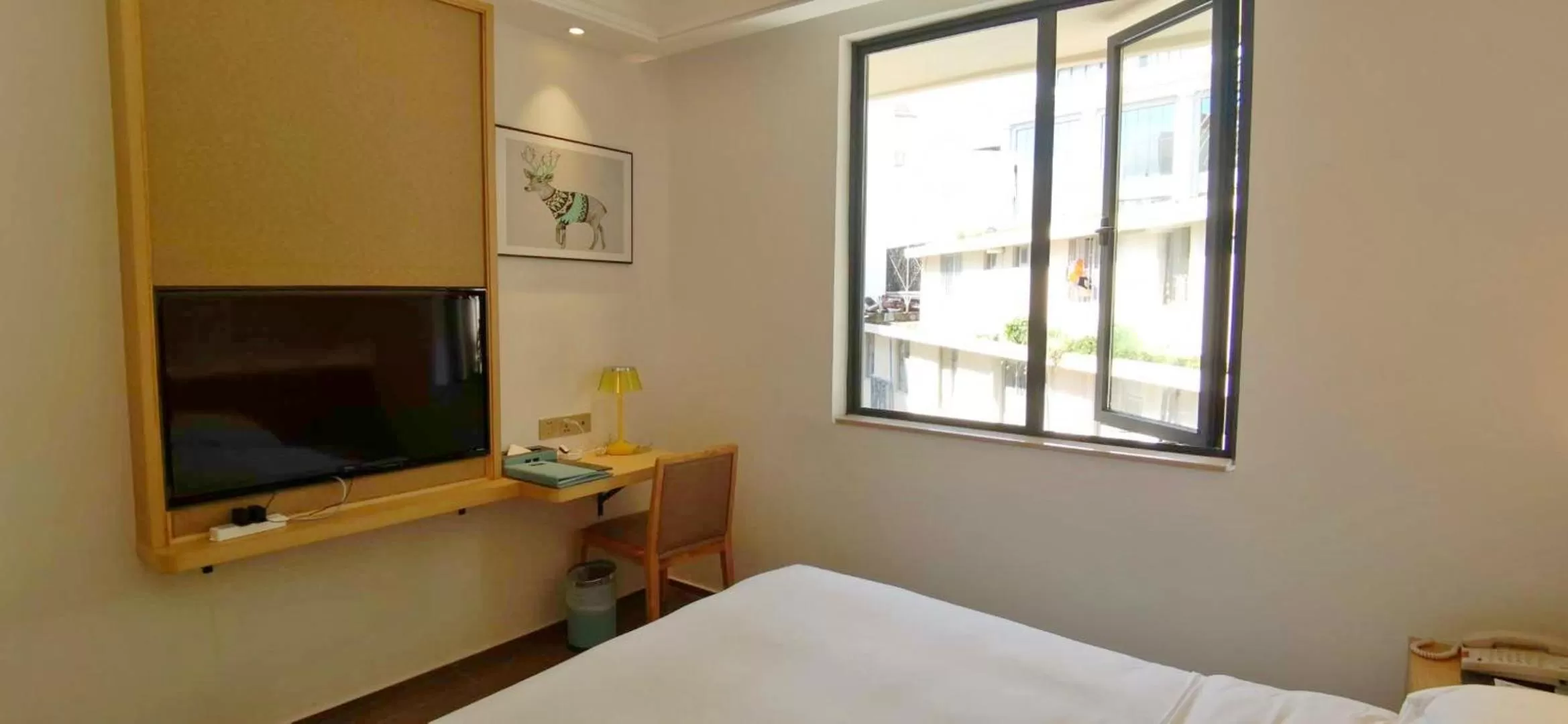 View (from property/room), Bed in Sanya South China Hotel