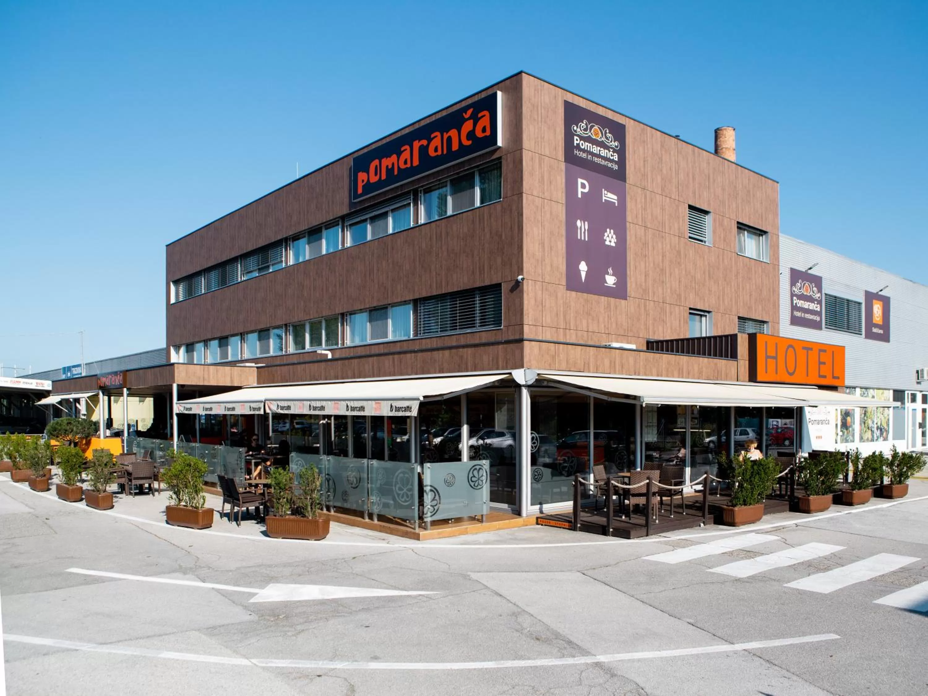 Property building in Hotel Pomaranča
