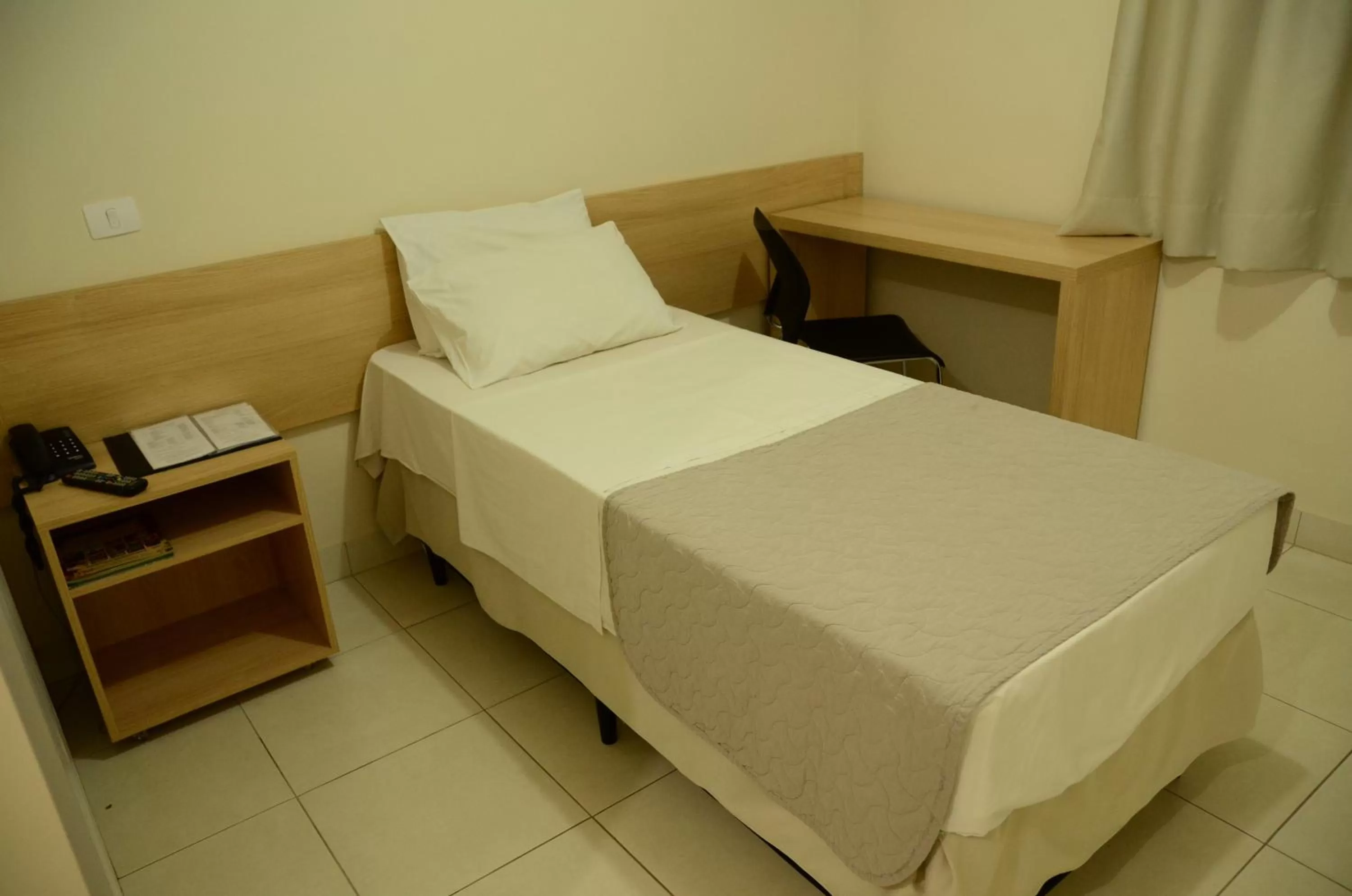 Bed in Hotel Capital