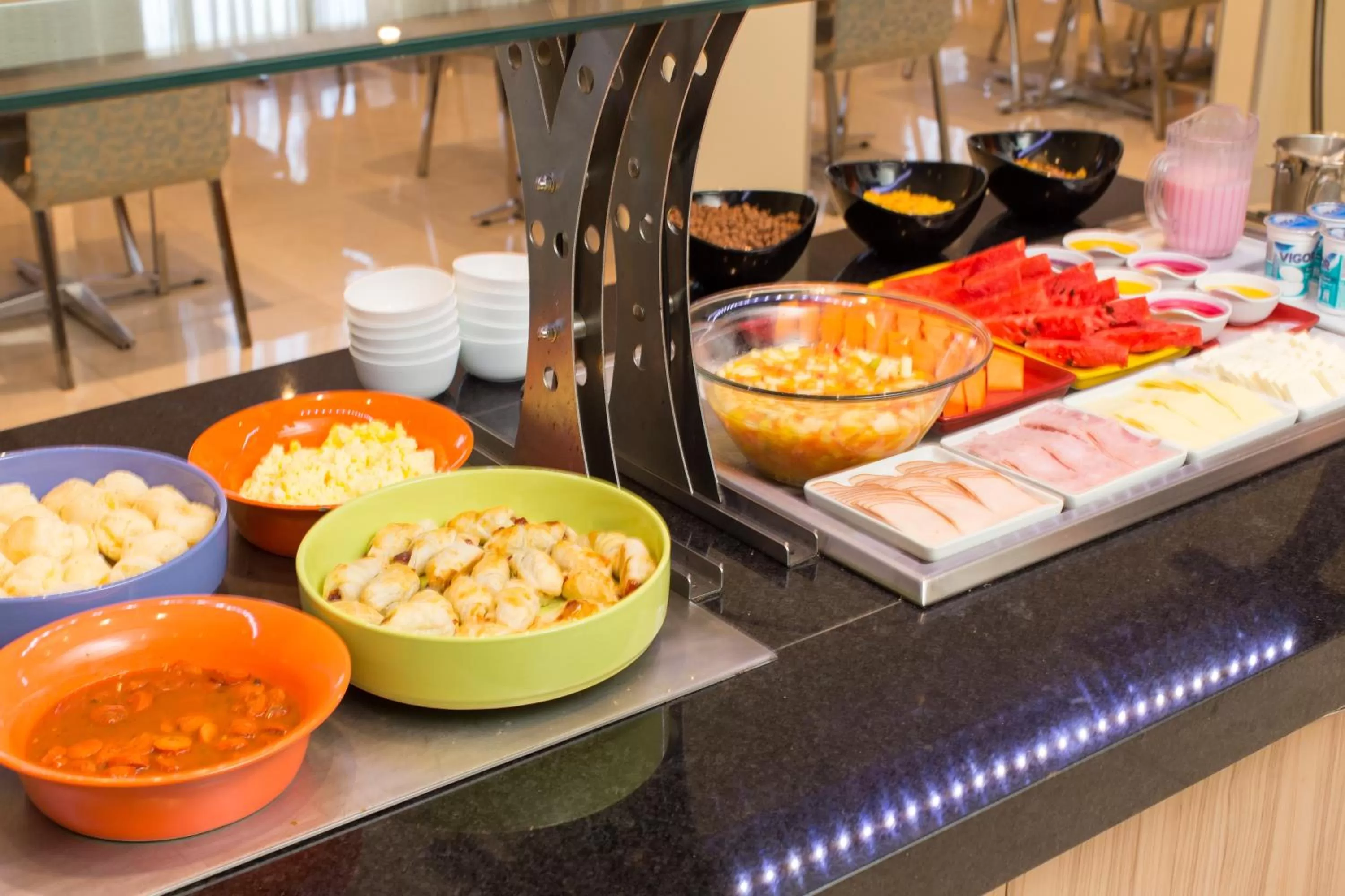 Food in Rio Hotel by Bourbon Curitiba