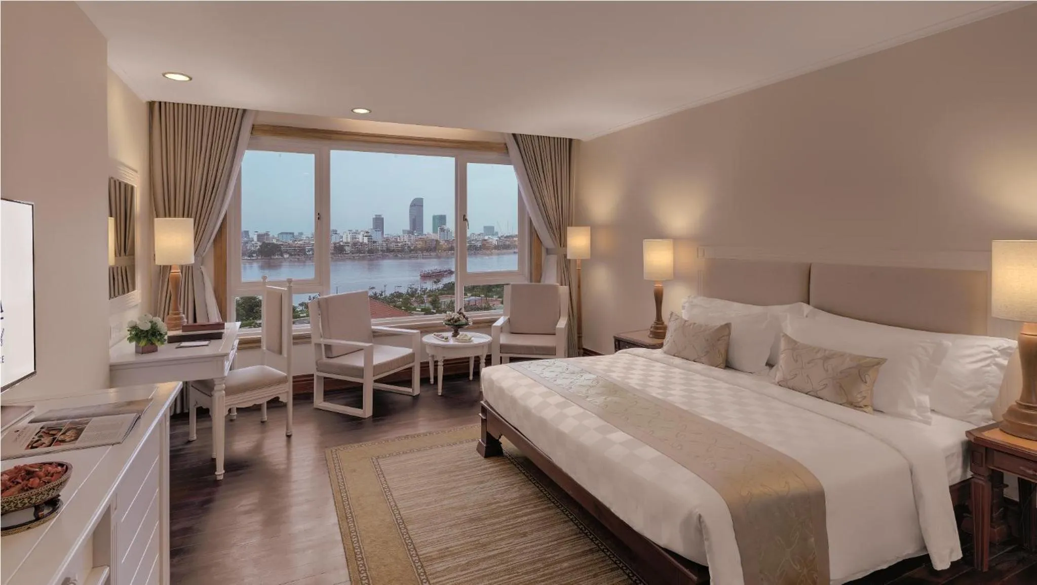 View (from property/room), Bed in Sokha Phnom Penh Residence