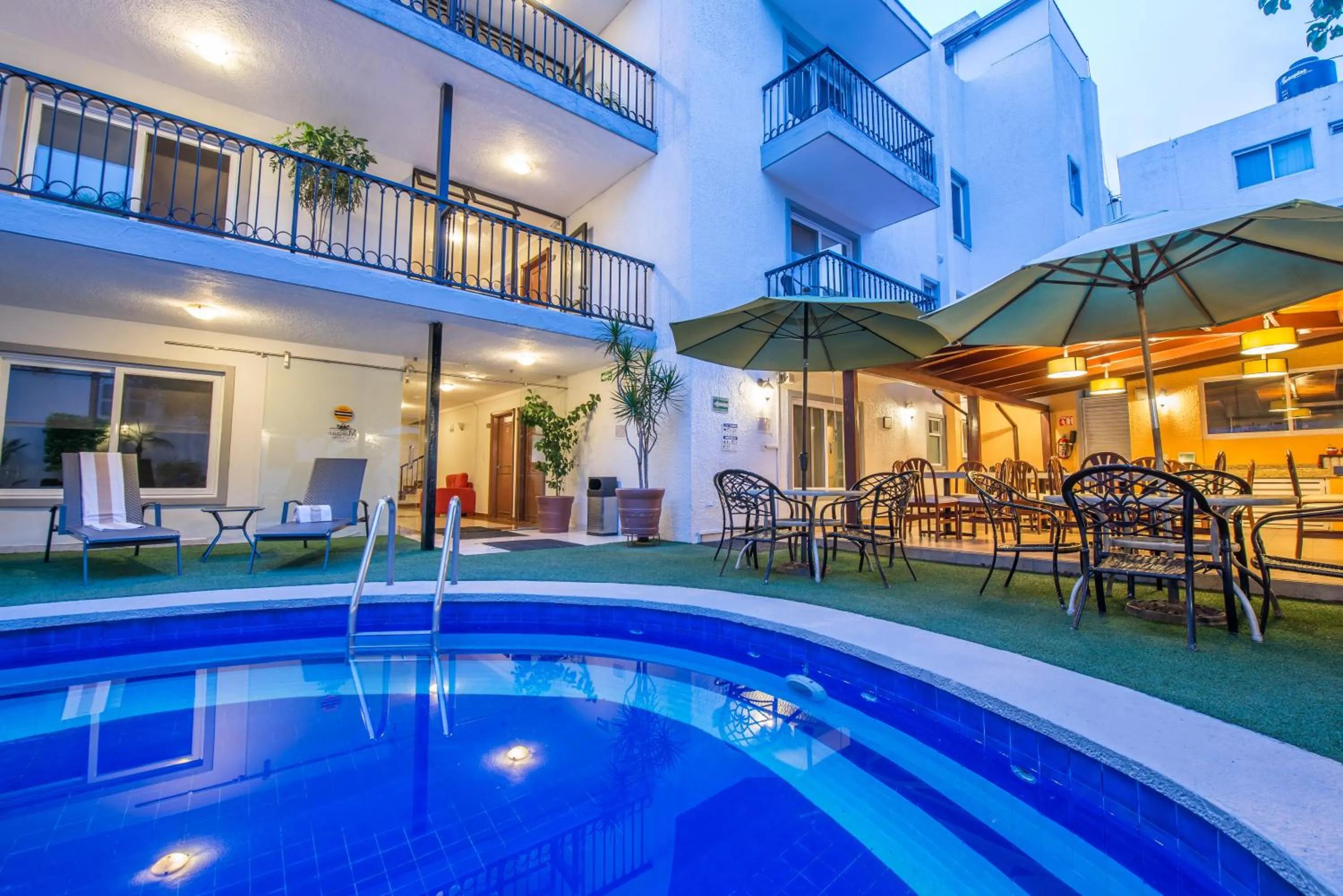 Del Marques Hotel and Suites