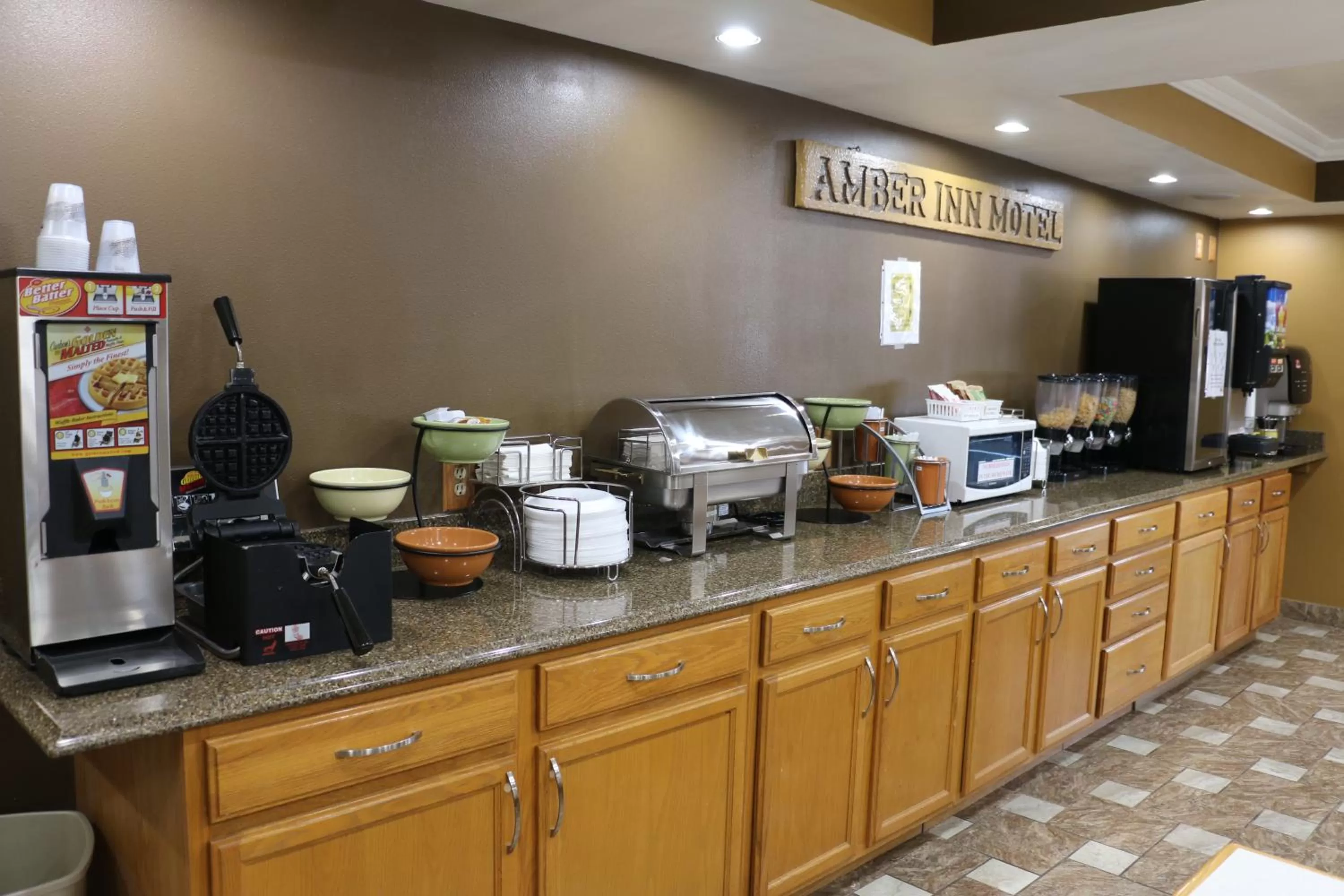 Breakfast in Amber Inn