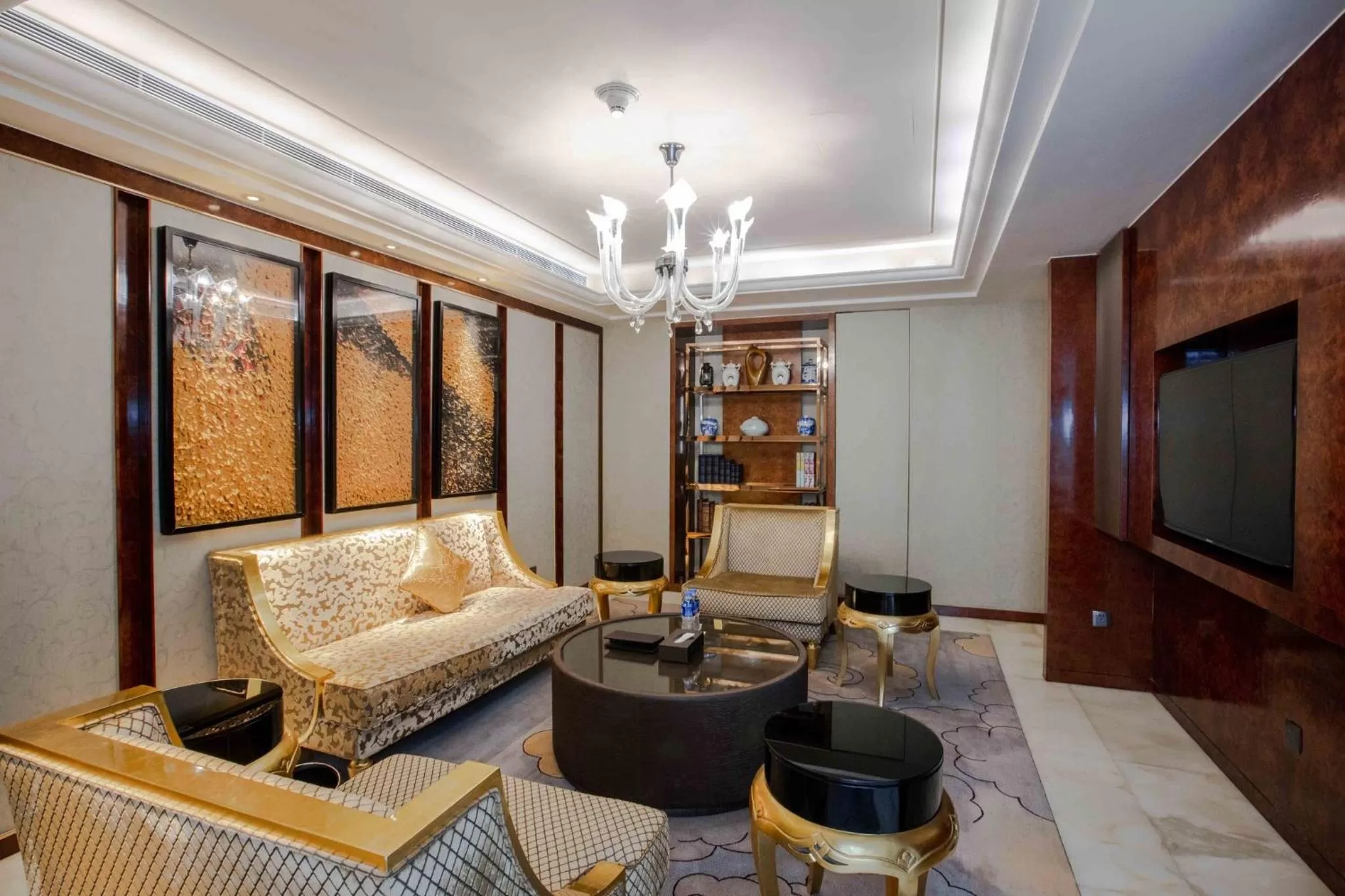 Photo of the whole room in Crowne Plaza Hotel Lanzhou by IHG