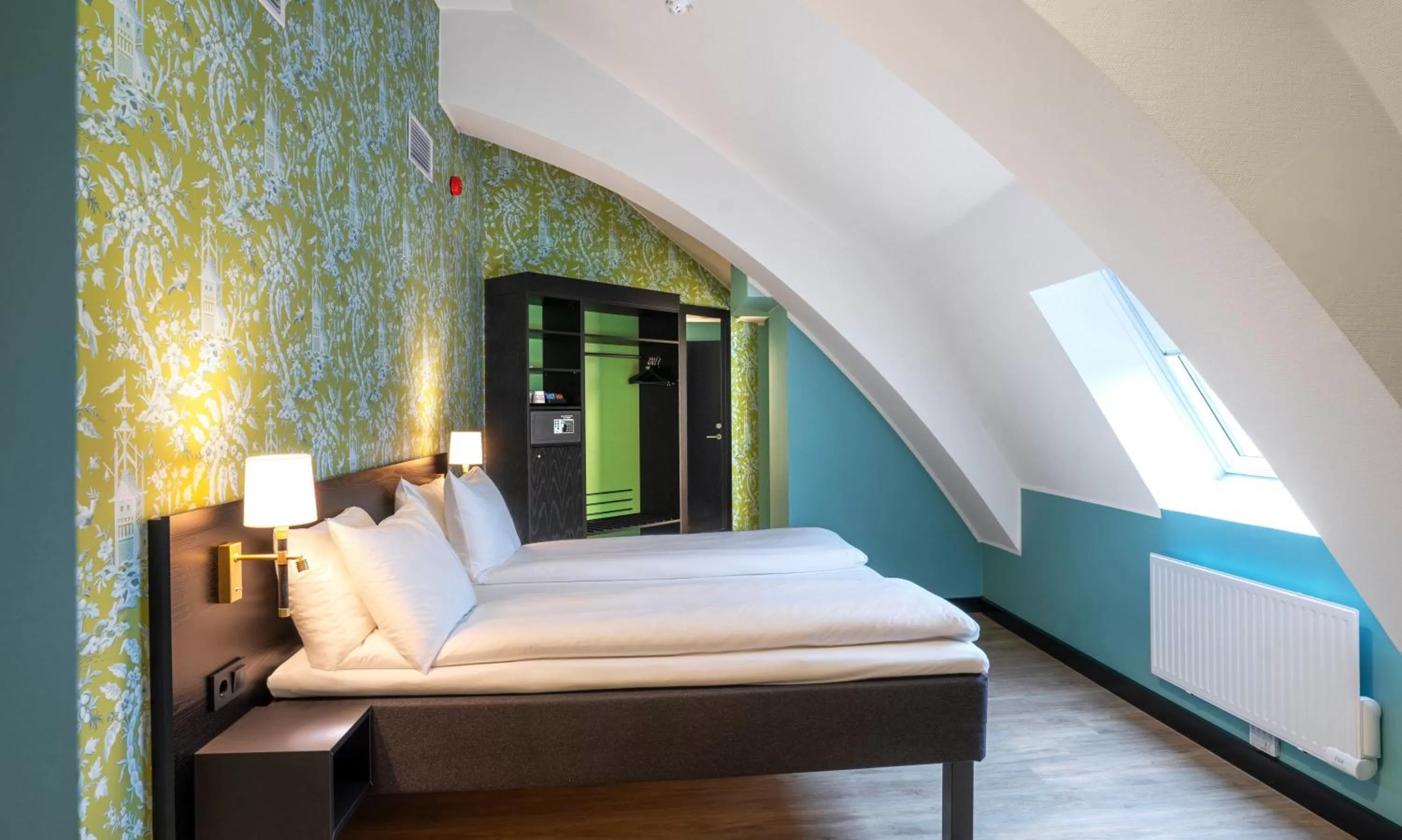 Bedroom, Bed in Thon Hotel Maritim