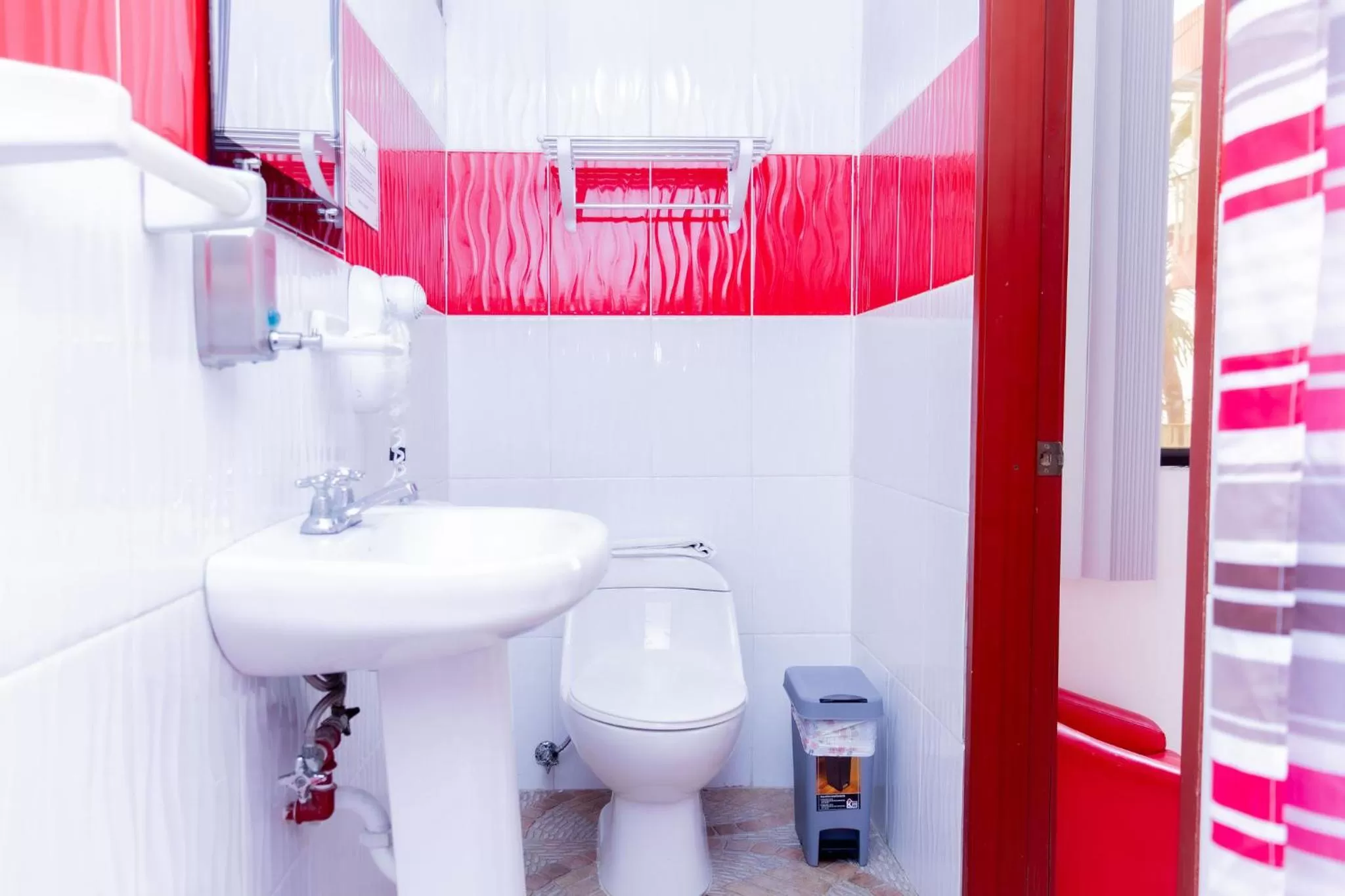 Bathroom in Hostal Antares